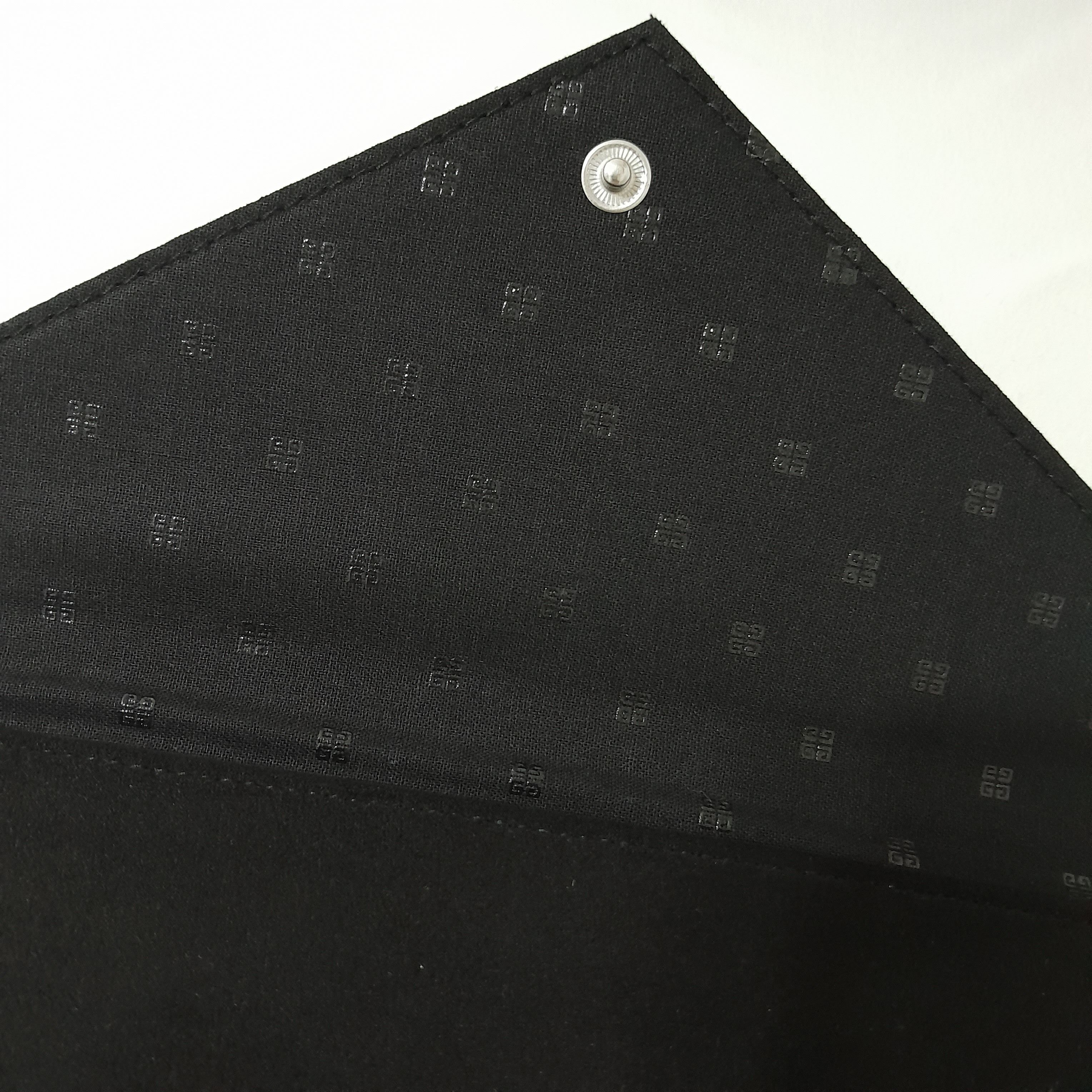 Givenchy Givenchy Black Envelope Bag with added Handle Size ONE SIZE - 4 Thumbnail