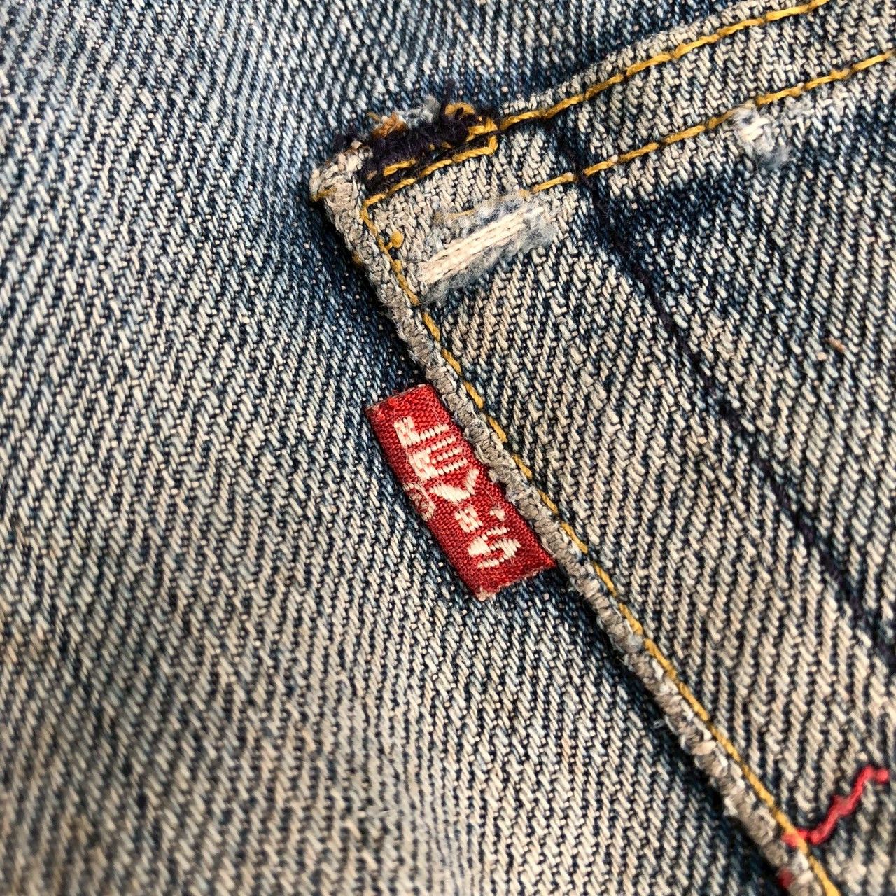 Levi's Vintage Levi's 501 Big E Distressed Selvedge Size US 33 - 14 Thumbnail