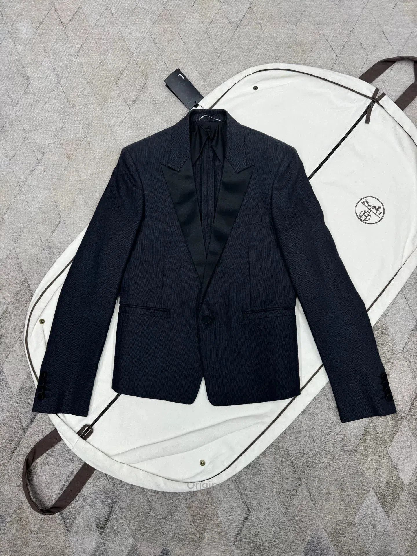 Saint Laurent Paris Saint Laurent SLP Smoking Blazer. Size US S / EU 44-46 / 1 - 1 Thumbnail