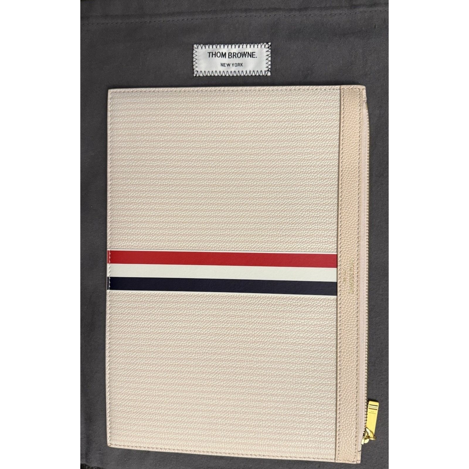 Thom Browne NWT THOM BROWNE $900 Leather Document Holder, Italy Size ONE SIZE - 3 Thumbnail