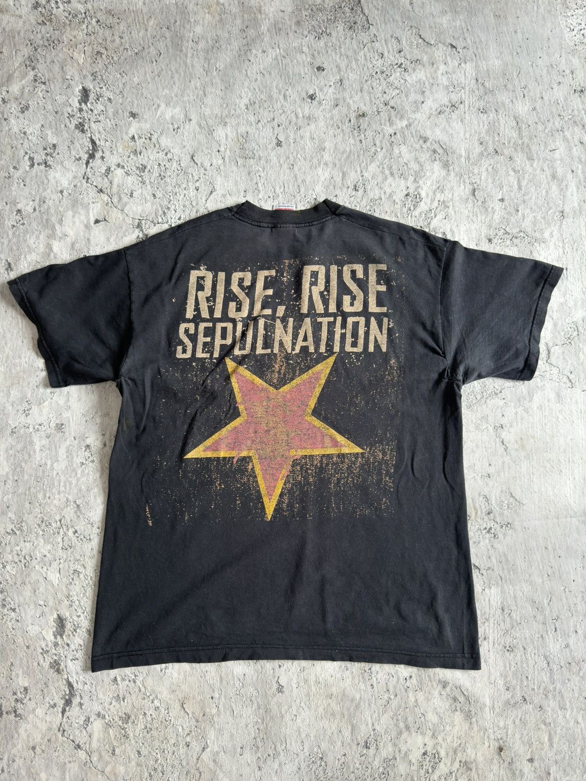Band Tees × Rage Against The Machine × Vintage 2000s Rise Against The Machine RATM Tee Size US L / EU 52-54 / 3 - 8 Thumbnail