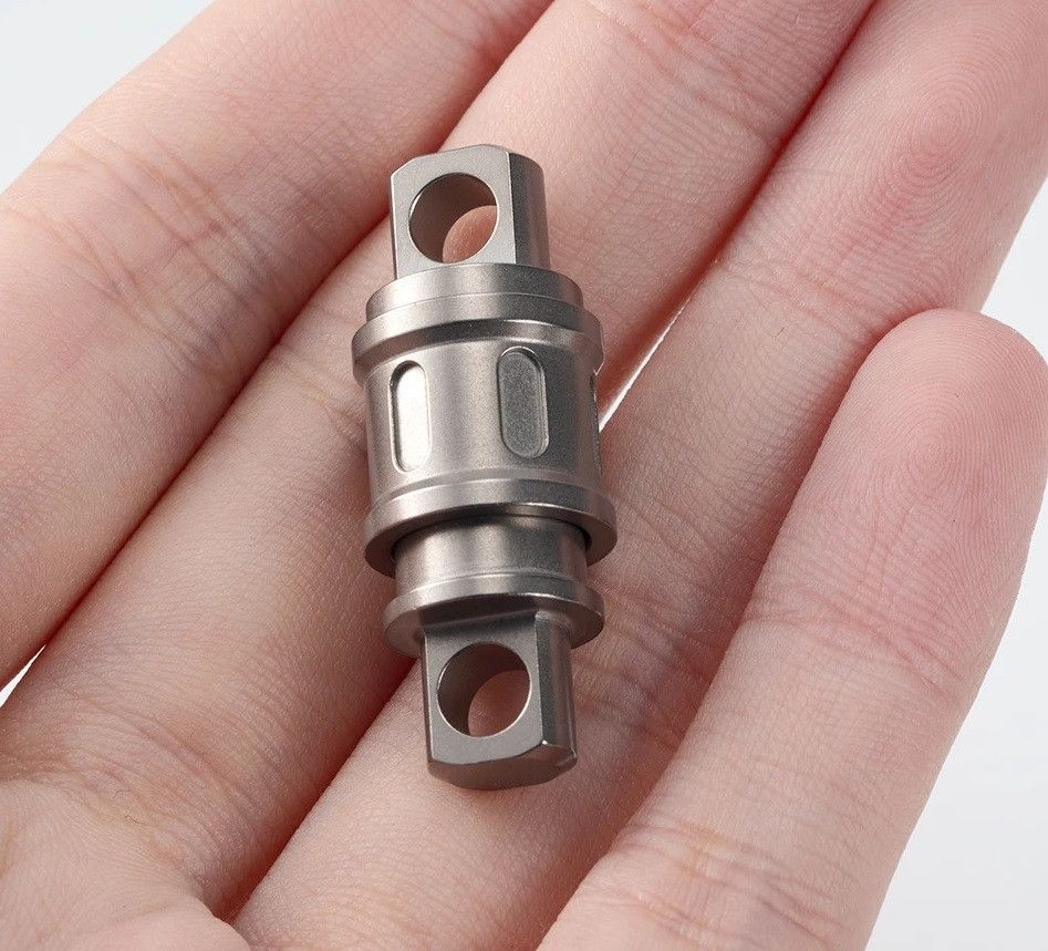 Other Titanium Rotatable Key Ring EDC Keychain Small Size Size ONE SIZE - 3 Thumbnail