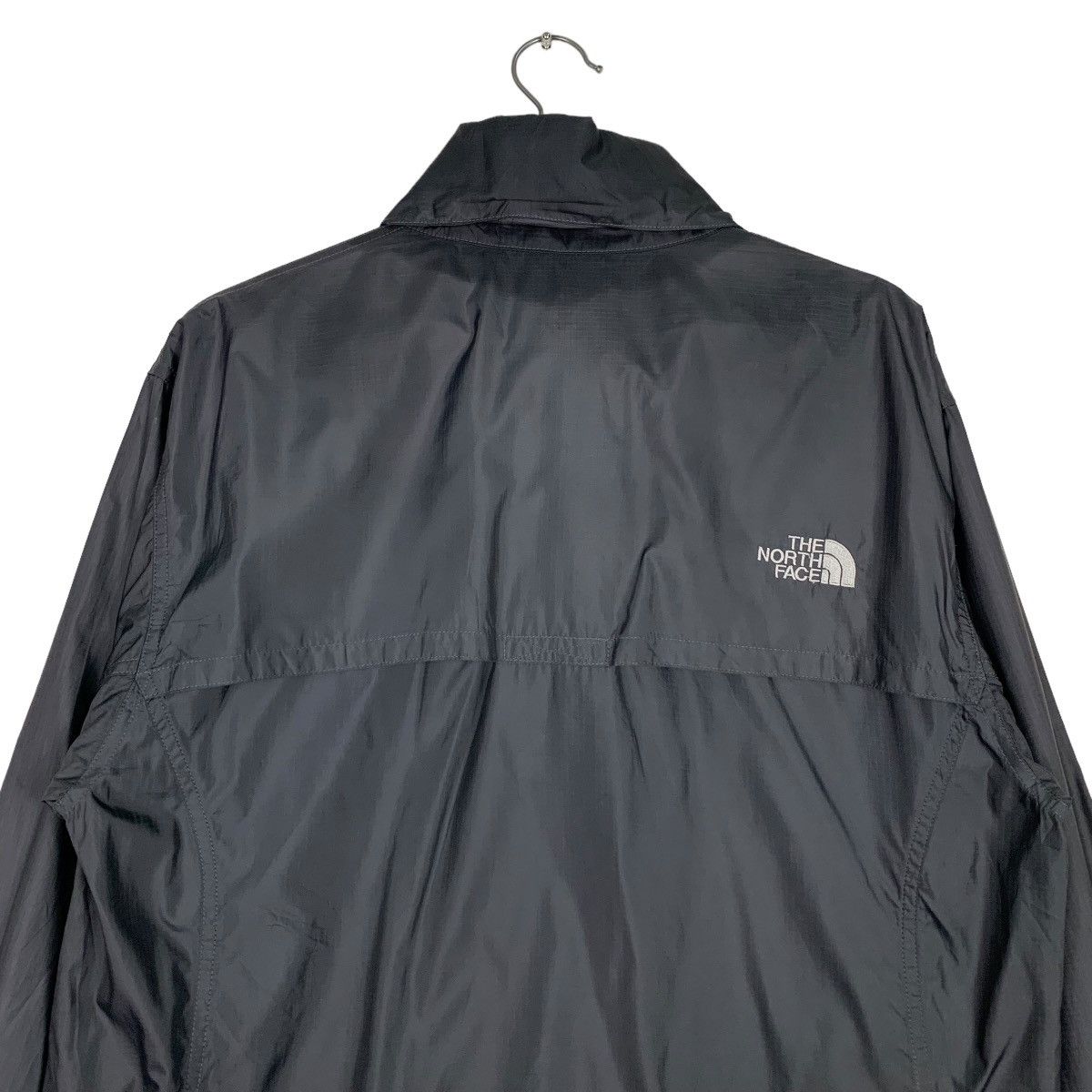The North Face THE NORTH FACE Embroidery Logo Light Jacket #0573-C26 Size US L / EU 52-54 / 3 - 8 Thumbnail