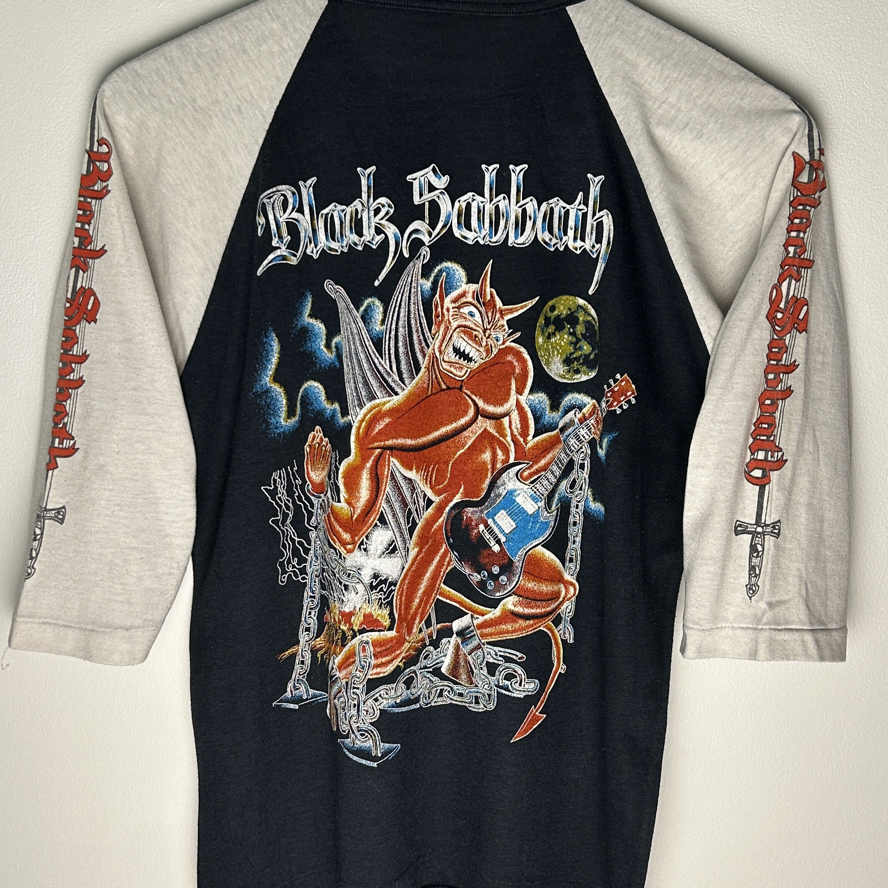 Band Tees Vintage Black Sabbath 70's Raglan Band T-shirt Size US S / EU 44-46 / 1 - 4 Thumbnail