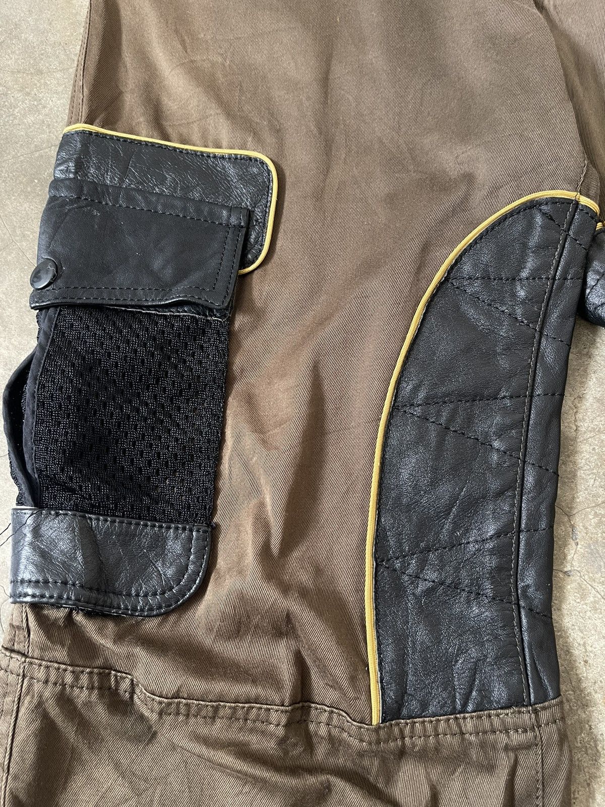 Issey Miyake Issey Miyake Cargo Mesh Pocket Leather Trim Biker Pants Size US 31 - 7 Thumbnail