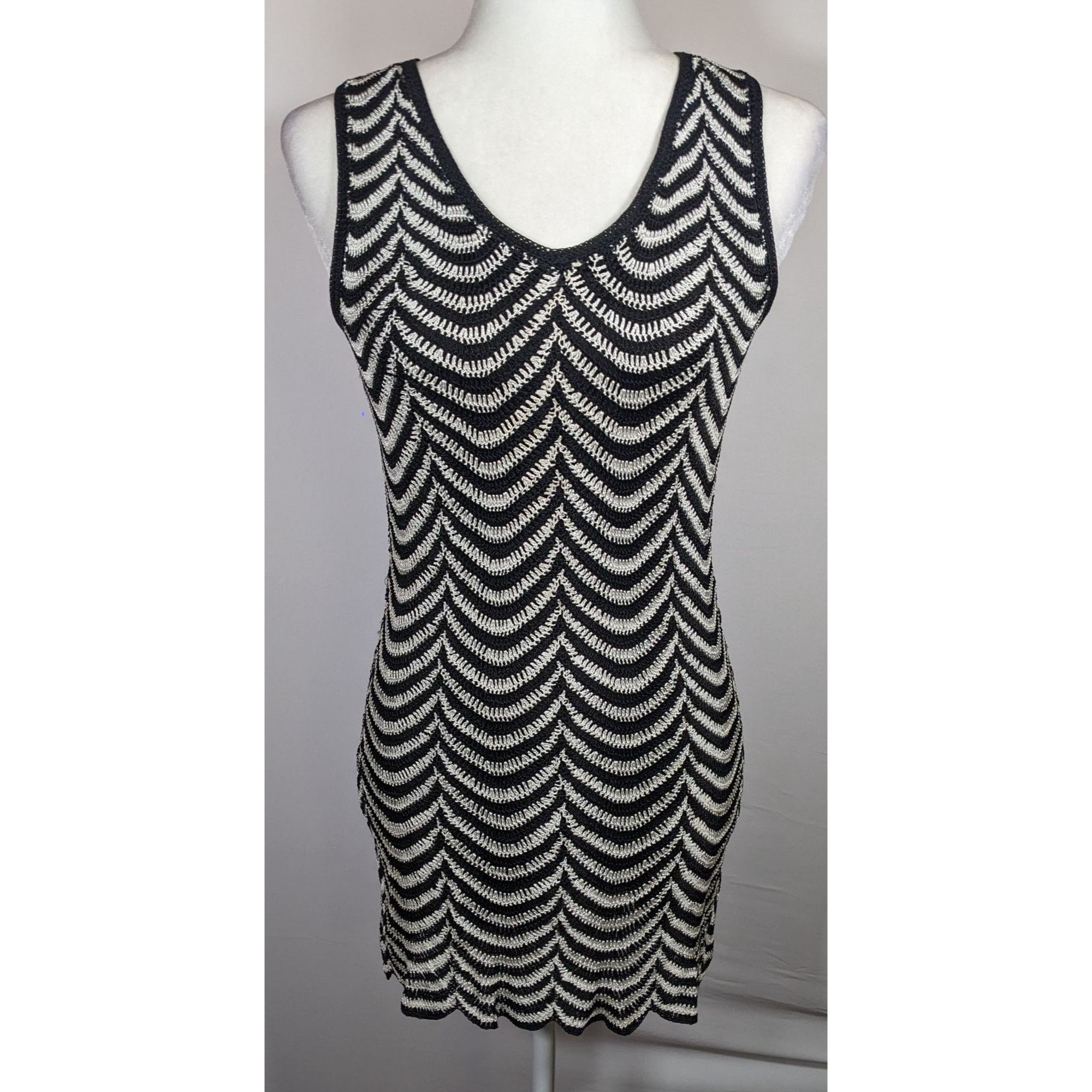Other Nicowa Black And White Scalloped Crochet Dress Size XS / US 0-2 / IT 36-38 - 5 Thumbnail