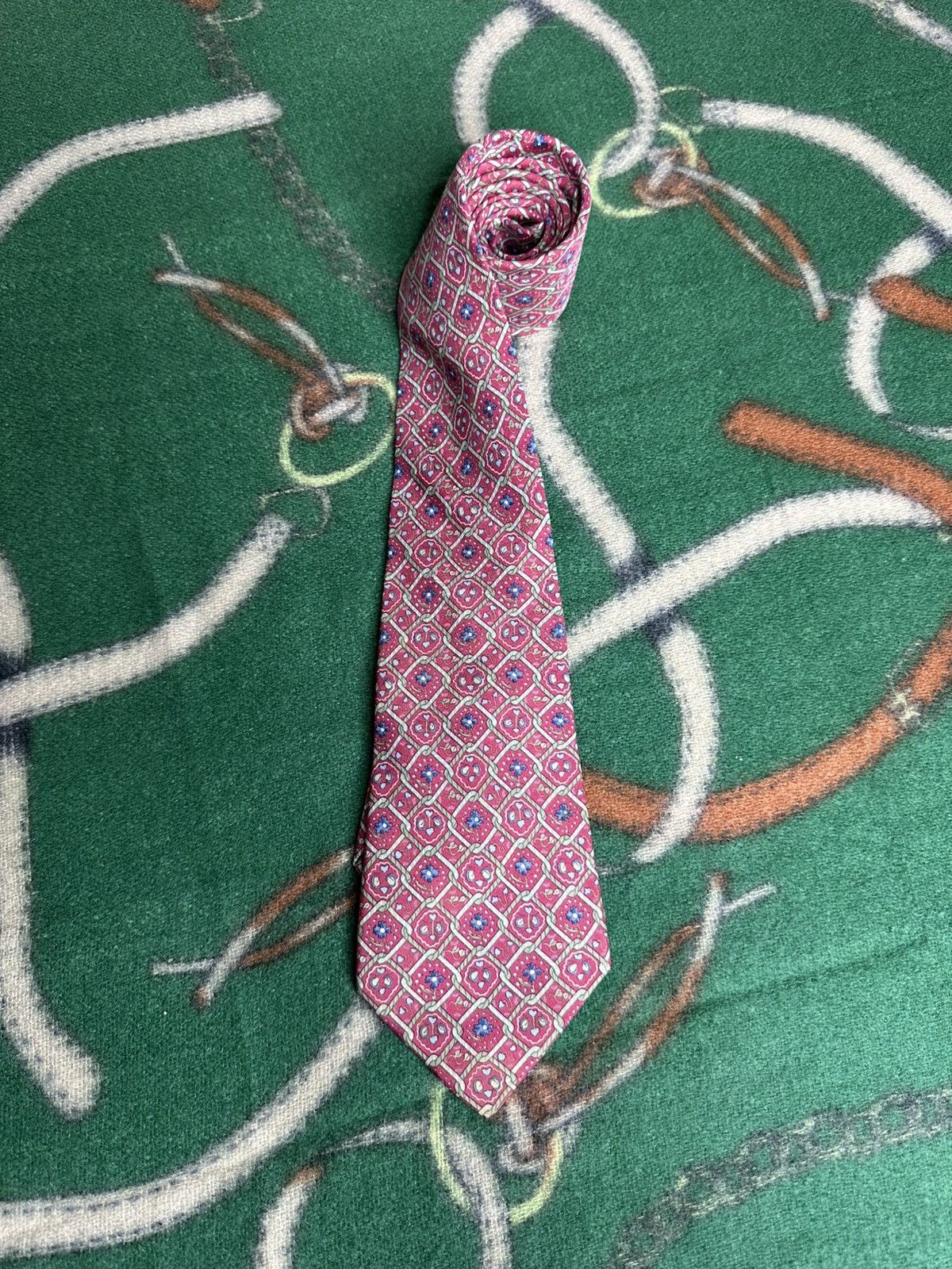 Hermes Hermès Paris 100% Silk Tie Red Geometric Floral Pattern Size ONE SIZE - 4 Thumbnail
