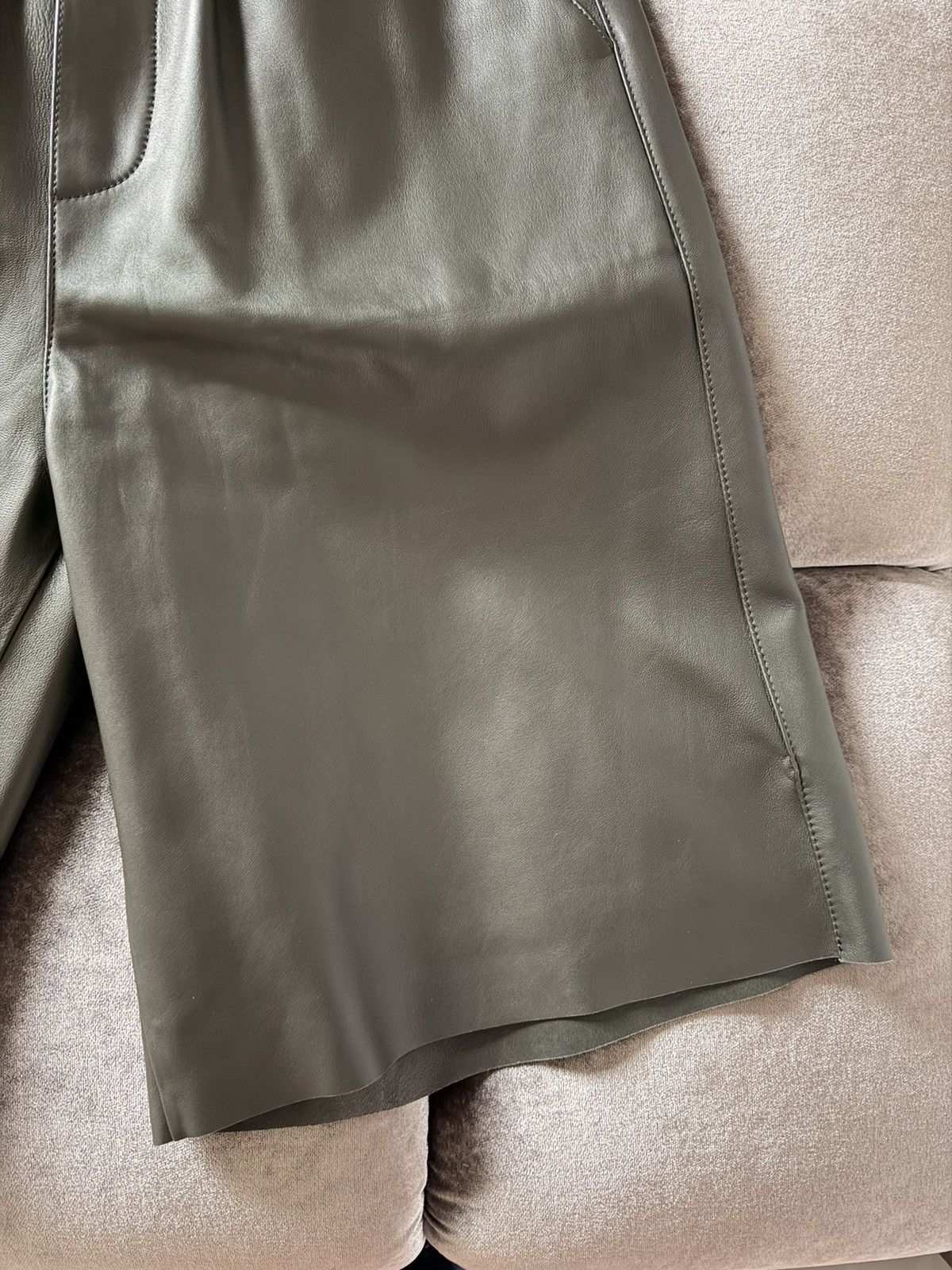 AMI New ! $1160 Ami Paris Dark Olive Green Lamb Leather Bermudas Size US 32 / EU 48 - 5 Thumbnail
