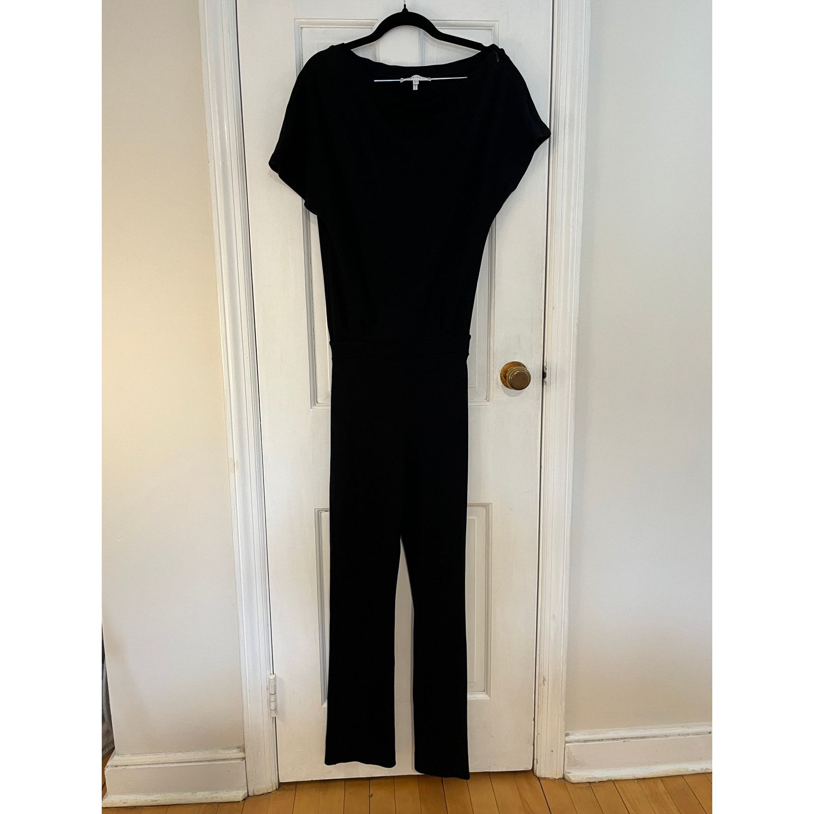 Reiss Reiss London Black Jumpsuit Chic Professional Sz 0 Size 25" / US 0 / IT 36 - 1 Thumbnail