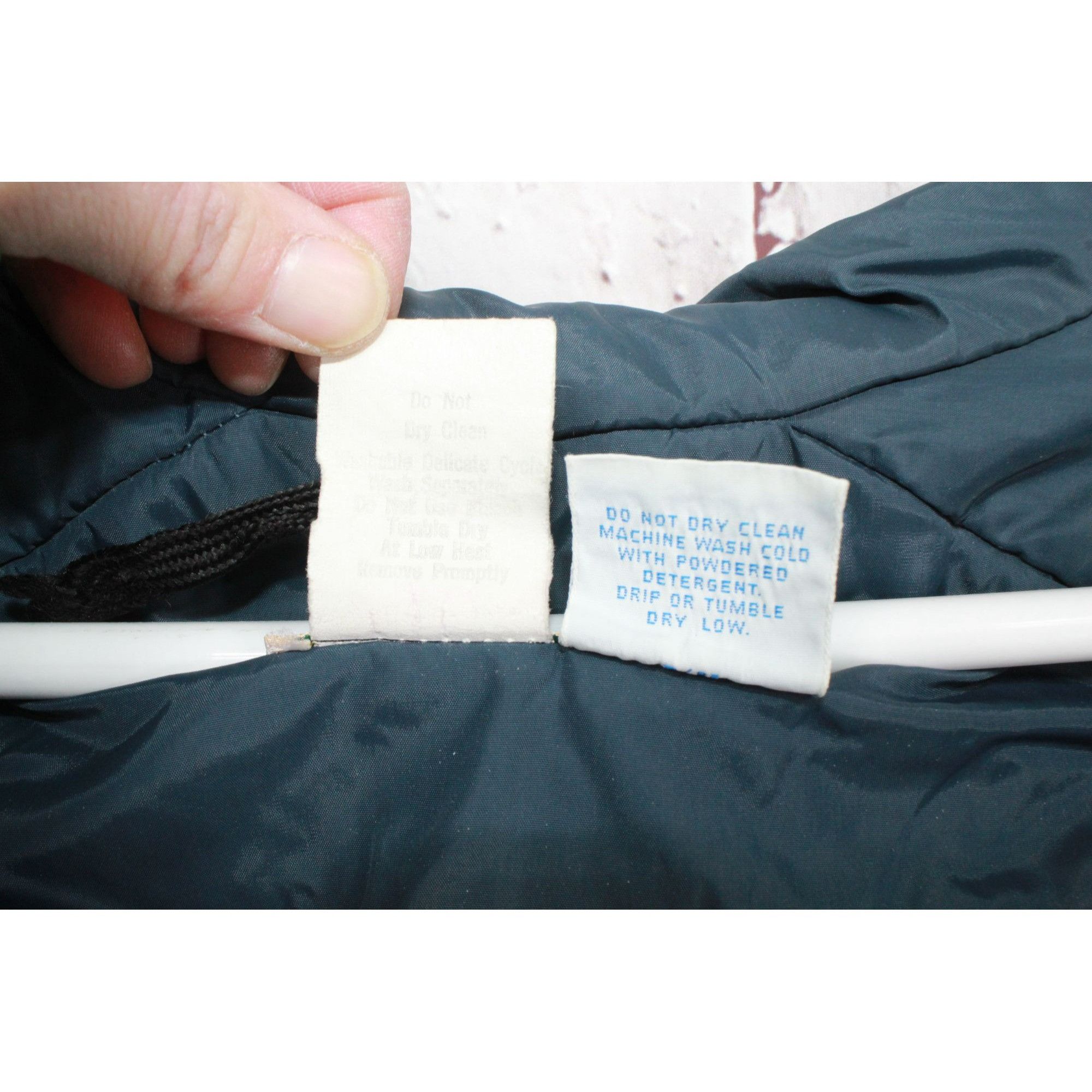 Goretex × L.L. Bean × Vintage Vintage LL Bean Gore-Tex Full Button Zip Rain Jacket Size US M / EU 48-50 / 2 - 9 Thumbnail