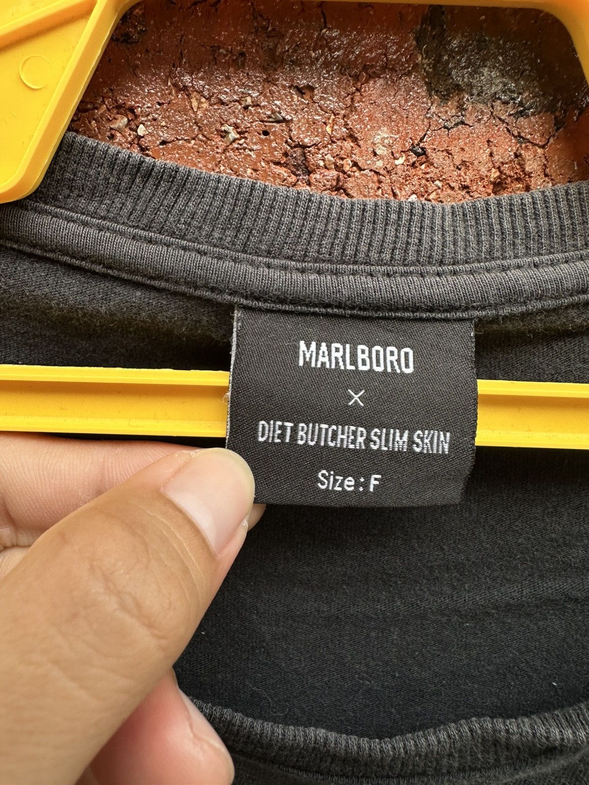 Marlboro × Vintage Thrashed Marlboro X Diet Butcher Slim Skin Sun Faded Tee Size US M / EU 48-50 / 2 - 4 Thumbnail