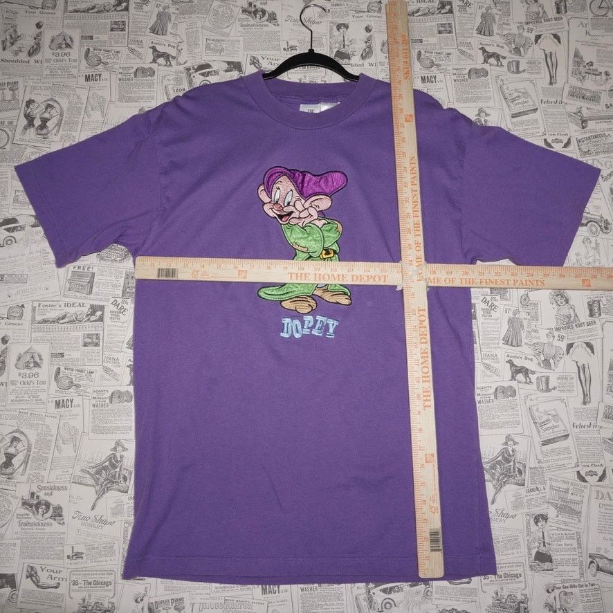 Disney Lrg-Vintage Y2K disney Snow White Dopey embroider 90s tshirt Size US L / EU 52-54 / 3 - 4 Thumbnail