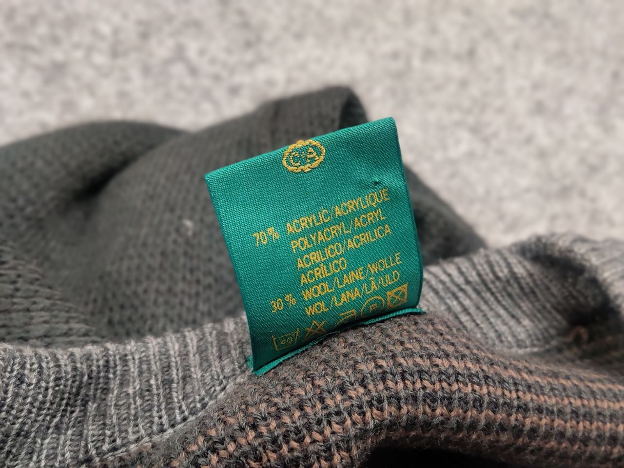 Japanese Brand Vintage 90's Canda Sweater with embroidered logo Japan Style Size US L / EU 52-54 / 3 - 11 Thumbnail