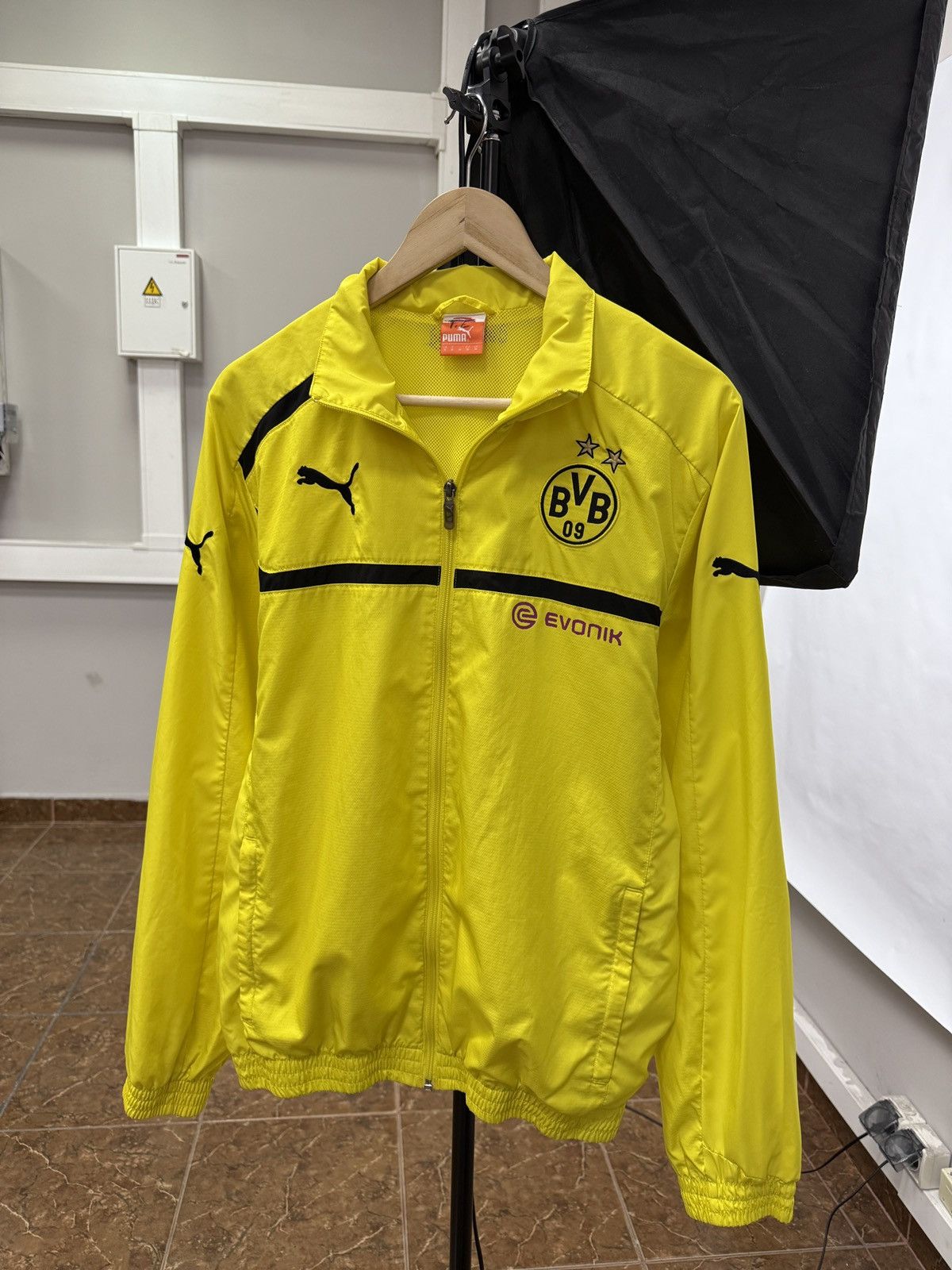 Puma 🇩🇪Vintage 2012 Puma Borussia Dortmund BVB Soccer Track Jacket Size US M / EU 48-50 / 2 - 1 Thumbnail