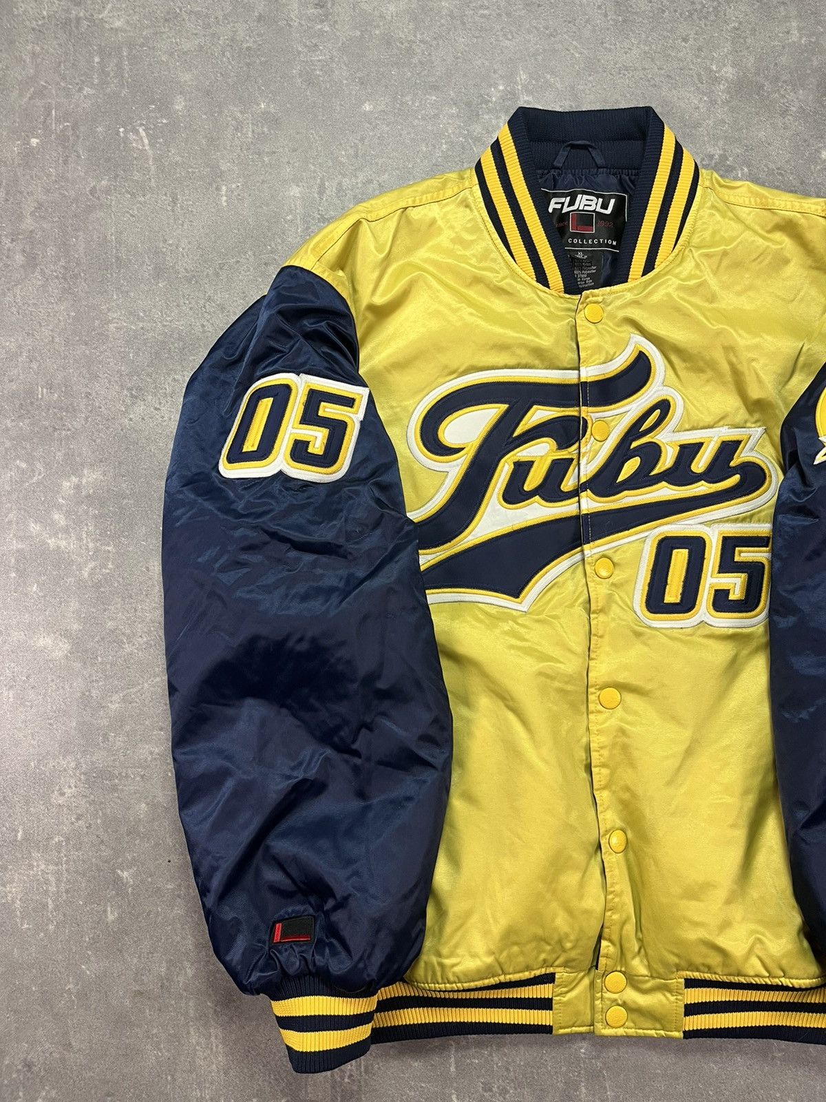 Fubu 90s Fubu Vintage Big Logo Made OG Bomber Jacket XL XXL Rare Size US XL / EU 56 / 4 - 3 Thumbnail