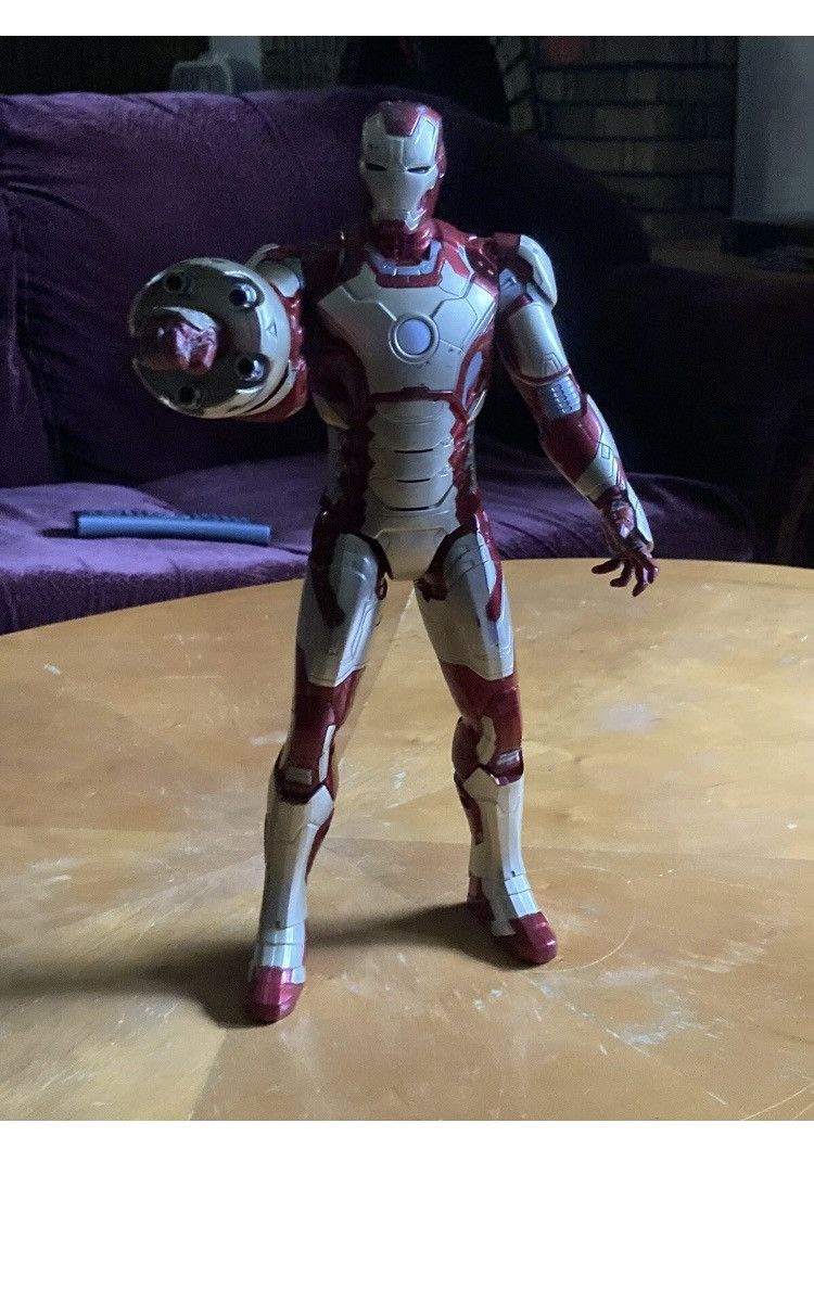 Other Vintage 2012 Marvel Iron Man 3 Sonic Blasting 15" Figure Size ONE SIZE - 1 Thumbnail