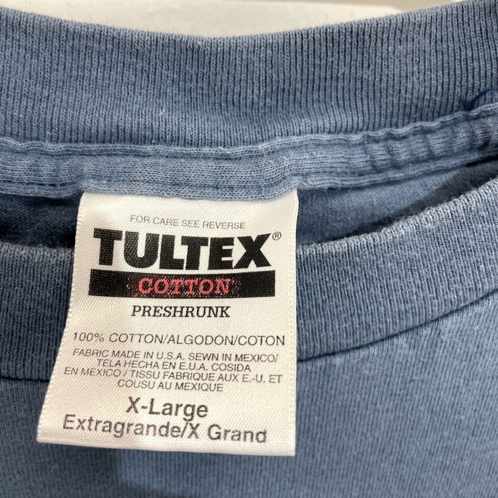 Tultex VINTAGE Tultex T-Shirt Men XL Blue Distressed Fisherman Logo Graphic Print Short Sleeve Crew Neck All Seasons Regular Fit 2000-2009 Man Size US XL / EU 56 / 4 - 2 Thumbnail