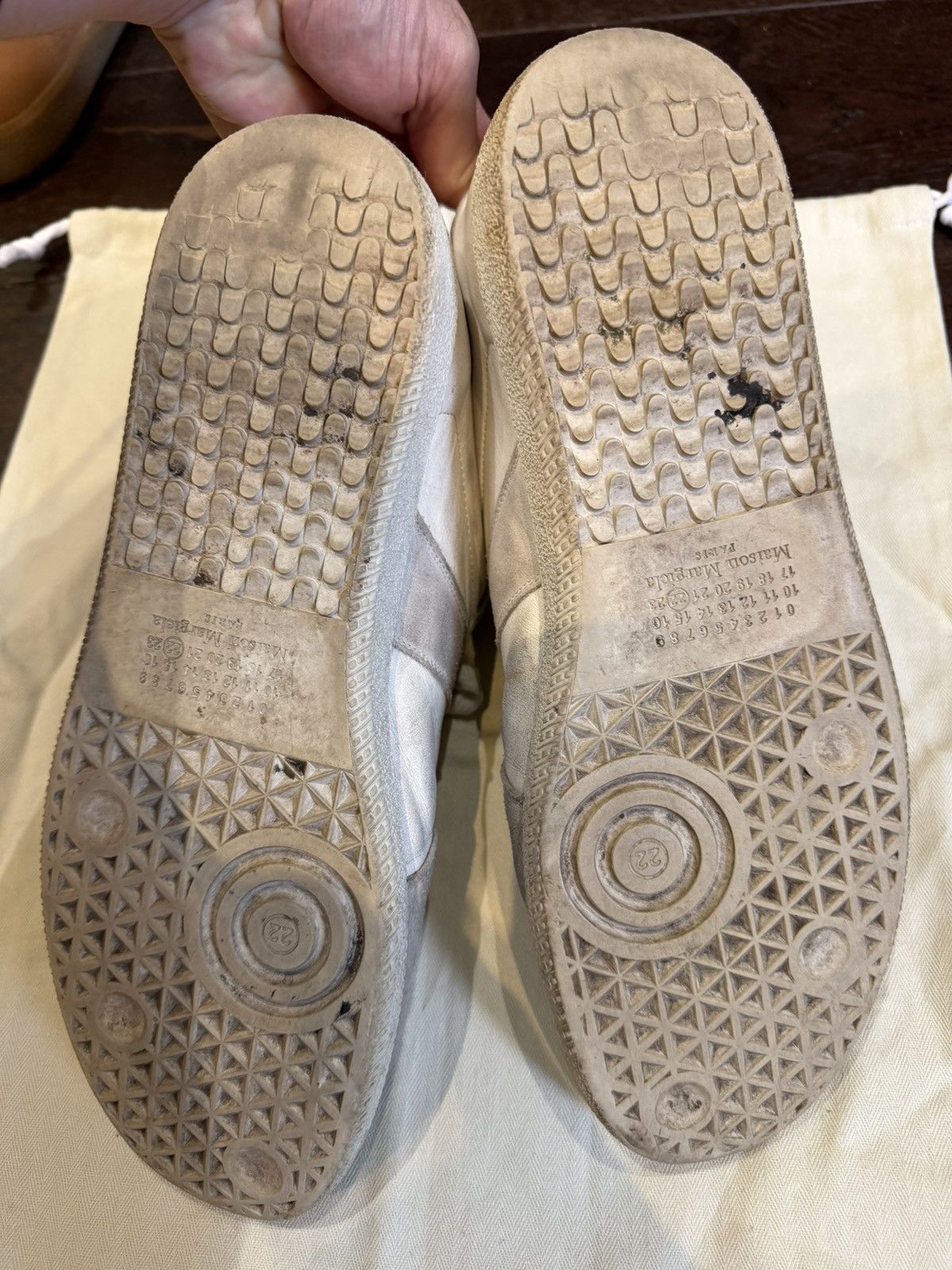 Maison Margiela Maison Margiela Replica GAT White Grey Suede Size US 11 / EU 44 - 5 Thumbnail