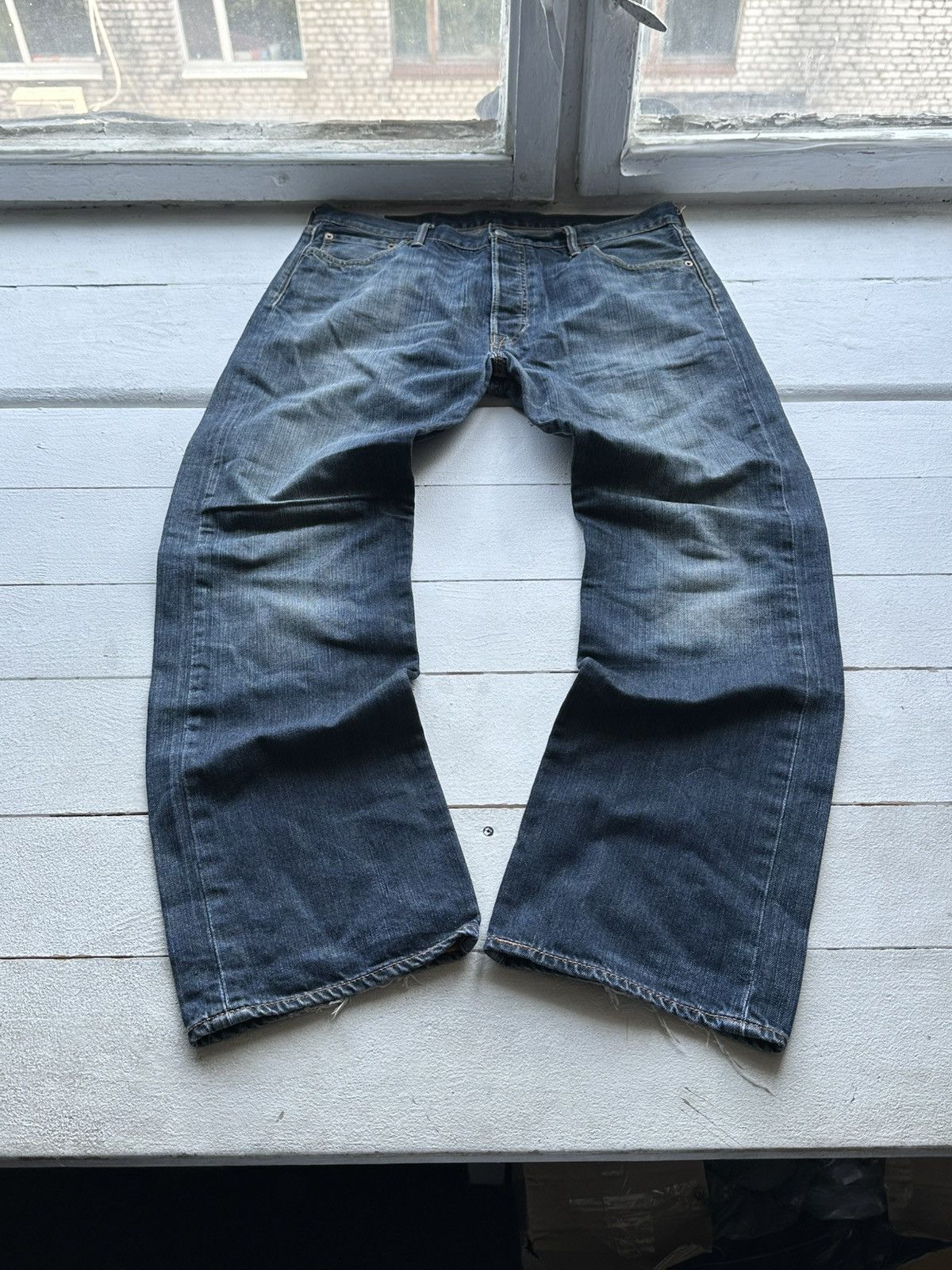 Levi's × Vintage 🚨Vintage 90s Levis Jeans 501 LEGEND y2k Light Wash Denim Size US 36 / EU 52 - 1 Thumbnail