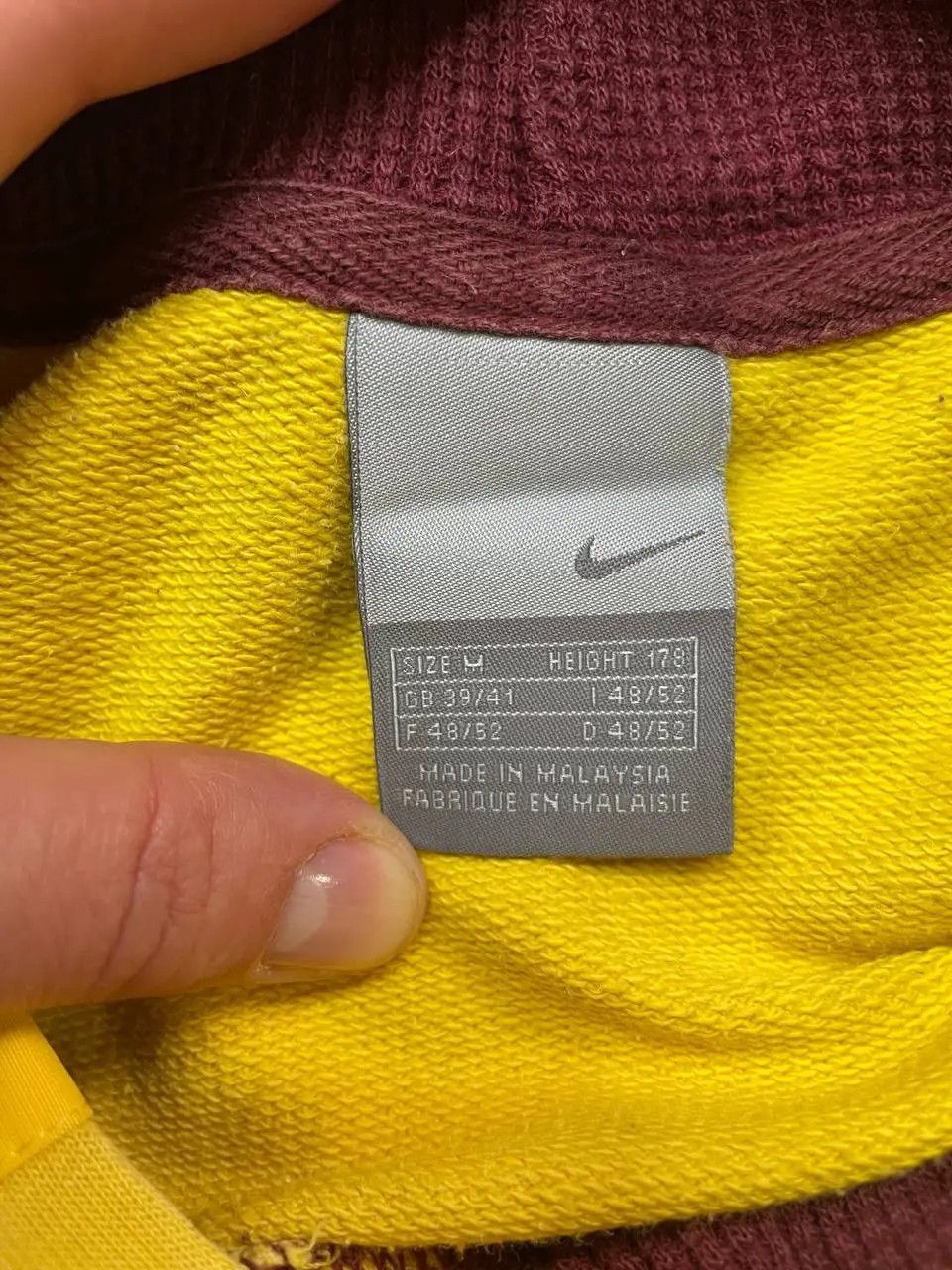 Nike Vintage Nike Hoodie Big Oregon Swoosh Logo Casual Jumper Y2K Size US M / EU 48-50 / 2 - 2 Thumbnail