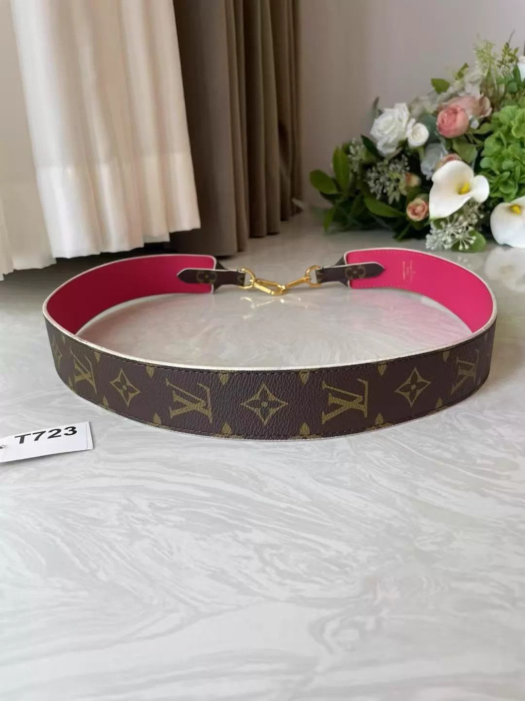 Louis Vuitton LV Wide Shoulder Strap Like New 97x4cm T723 Size ONE SIZE - 2 Thumbnail
