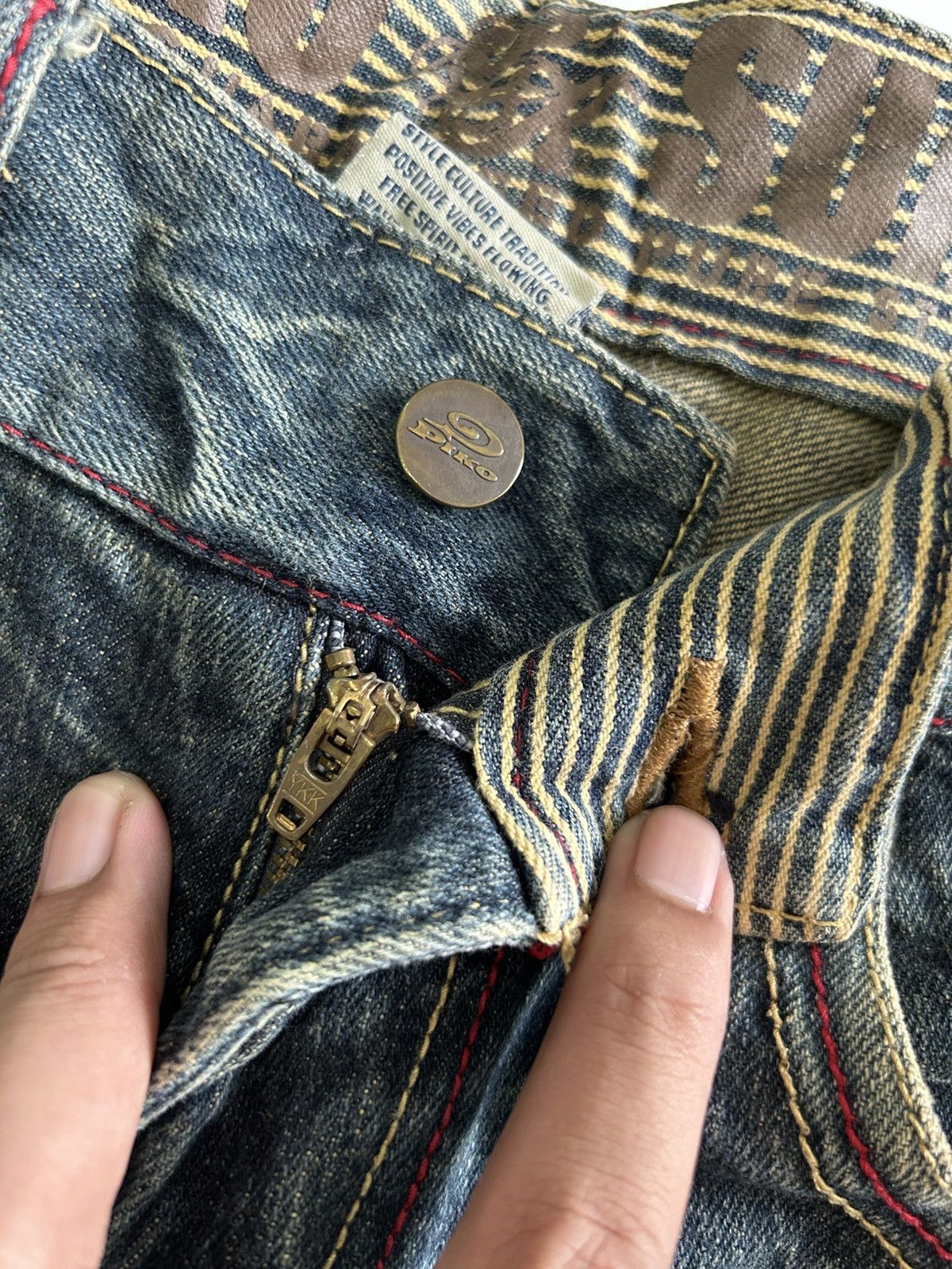 Japanese Brand × Vintage Vintage PIKO SURF "Aloha" Distressed Regular Fit Jeans Size US 31 - 12 Thumbnail