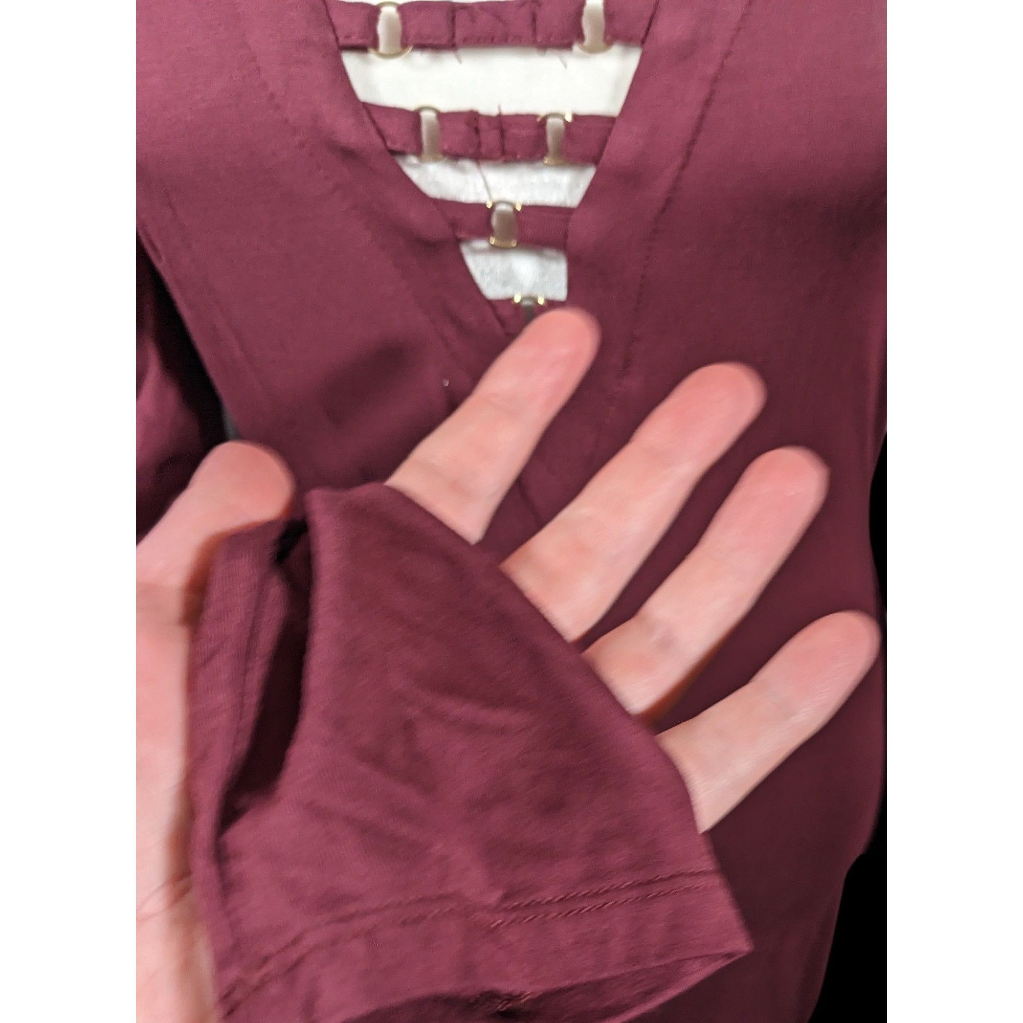 Bebe Bebe Burgundy Plunge Neck Long Sleeve Midi Dress Size Medium Size M / US 6-8 / IT 42-44 - 5 Thumbnail