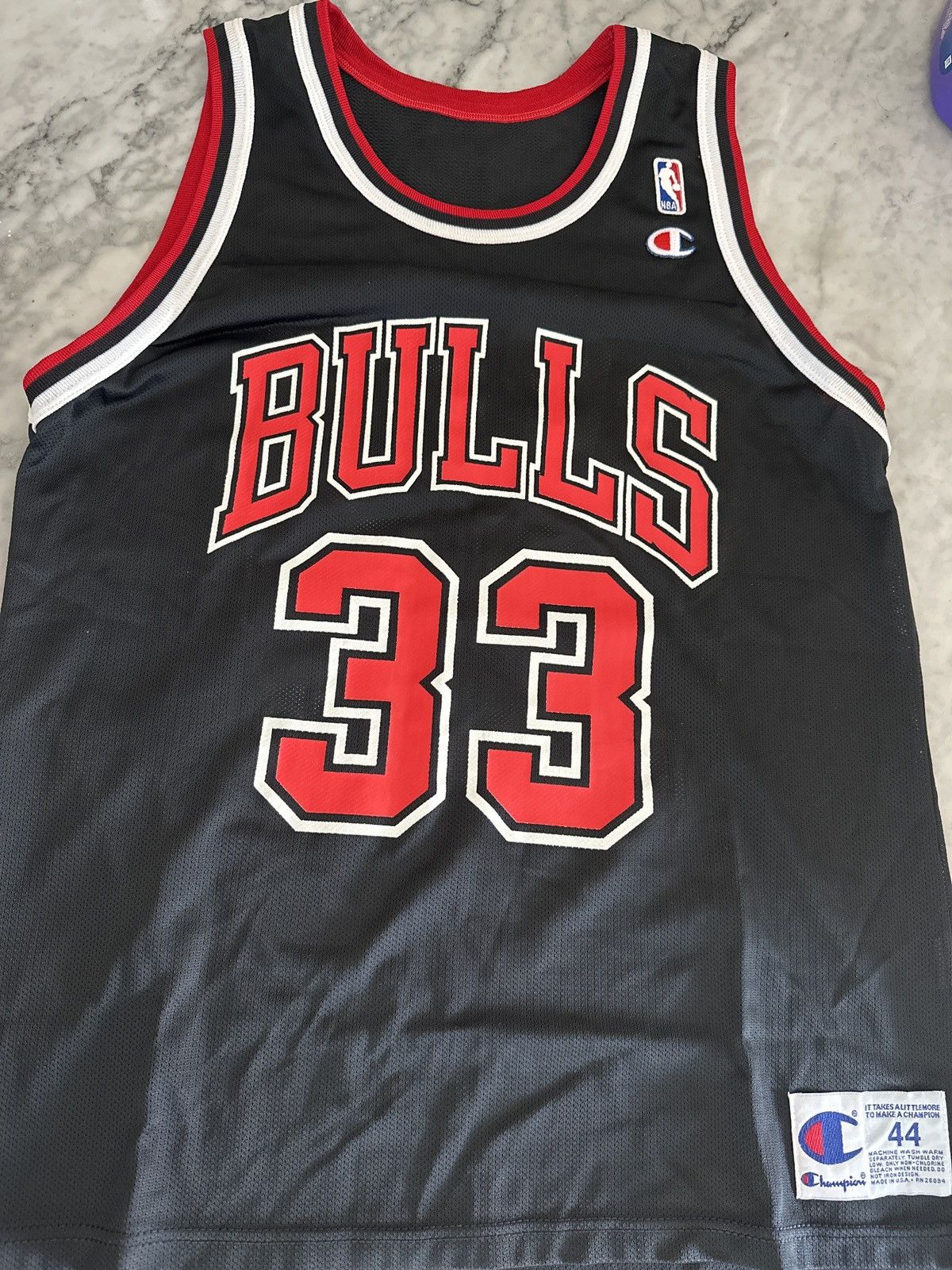 Champion Vintage Chicago Bulls Scottie Pippen #33 Champion Jersey Size US S / EU 44-46 / 1 - 1 Thumbnail