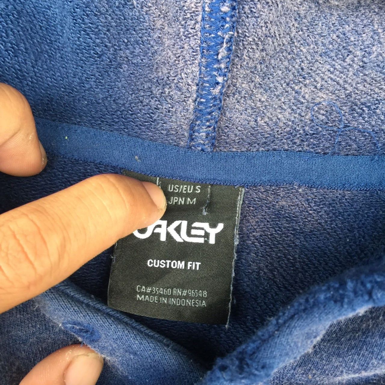 Oakley Vintage Oakley Distressed Sunfaded Pullover Hoodies Size US S / EU 44-46 / 1 - 7 Thumbnail