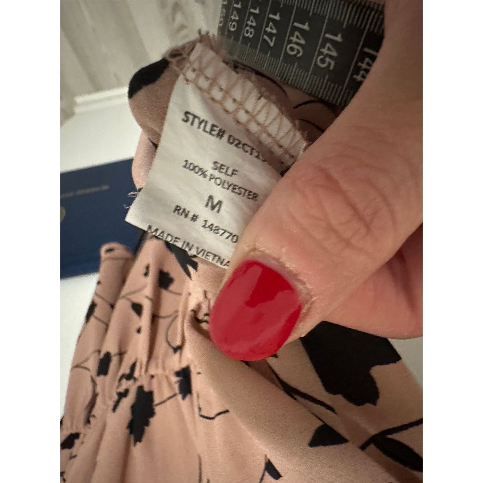 Other Sienna Sky Pink Floral Short Sleeve V-Neck Button Blouse Size M / US 6-8 / IT 42-44 - 11 Thumbnail