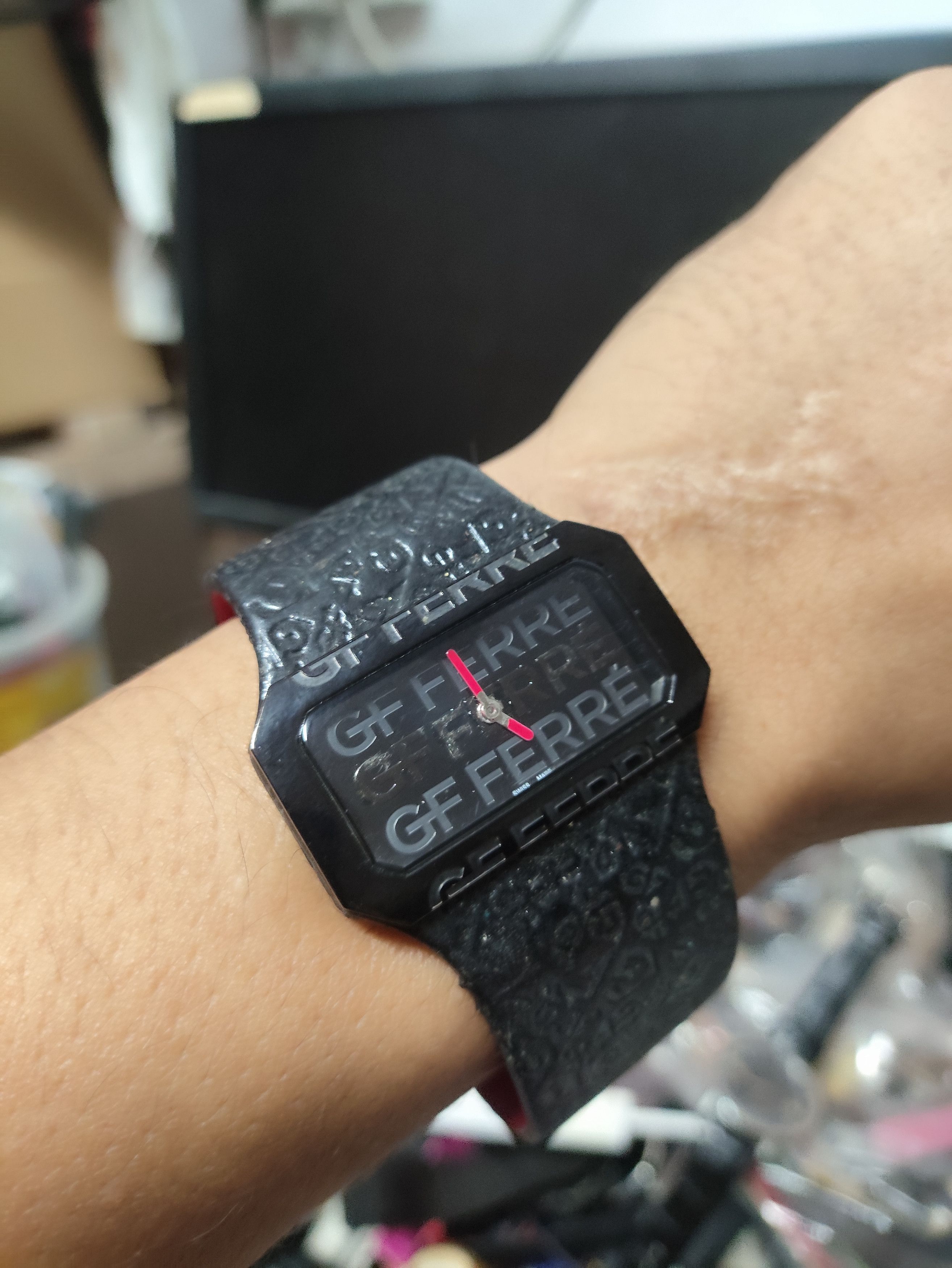 GF Ferre GF FERRE Vintage Collection Watch (Need Service) Size ONE SIZE - 1 Thumbnail