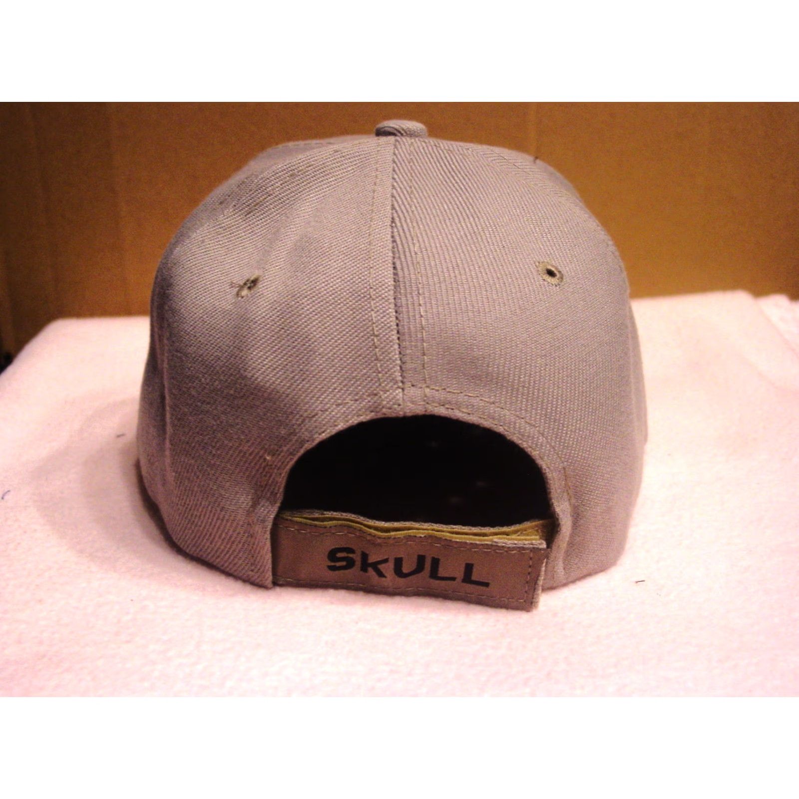 Vintage VINTAGE CALI Baseball Cap Men Adjustable Beige Flaming Skull Flames Skull Theme Adult Adjustable Beige Logo Cap Mens Size ONE SIZE - 2 Thumbnail