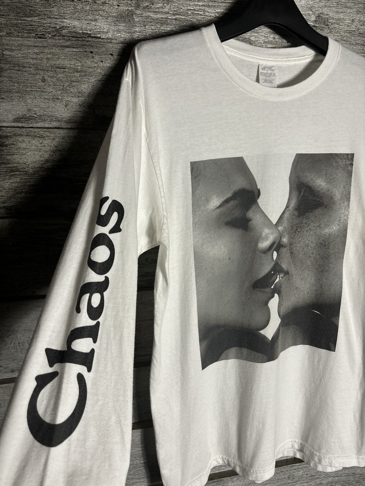 Vintage CHAOS SIXTYNINE 'KISS' LONG SLEEVED T-SHIRT Size US M / EU 48-50 / 2 - 4 Thumbnail