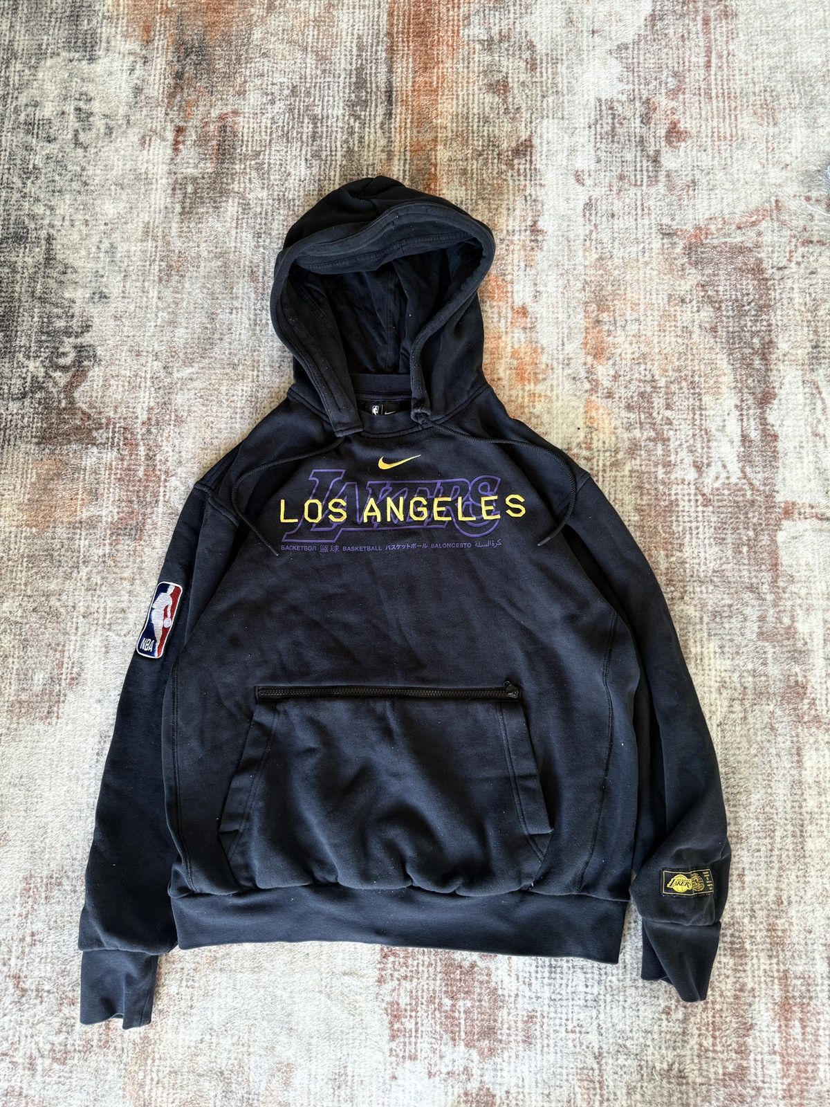 Designer × Nike × Vintage Los Angeles Lakers black Hoodie Sweatshirt NBA Nike Vintage Size US M / EU 48-50 / 2 - 1 Thumbnail