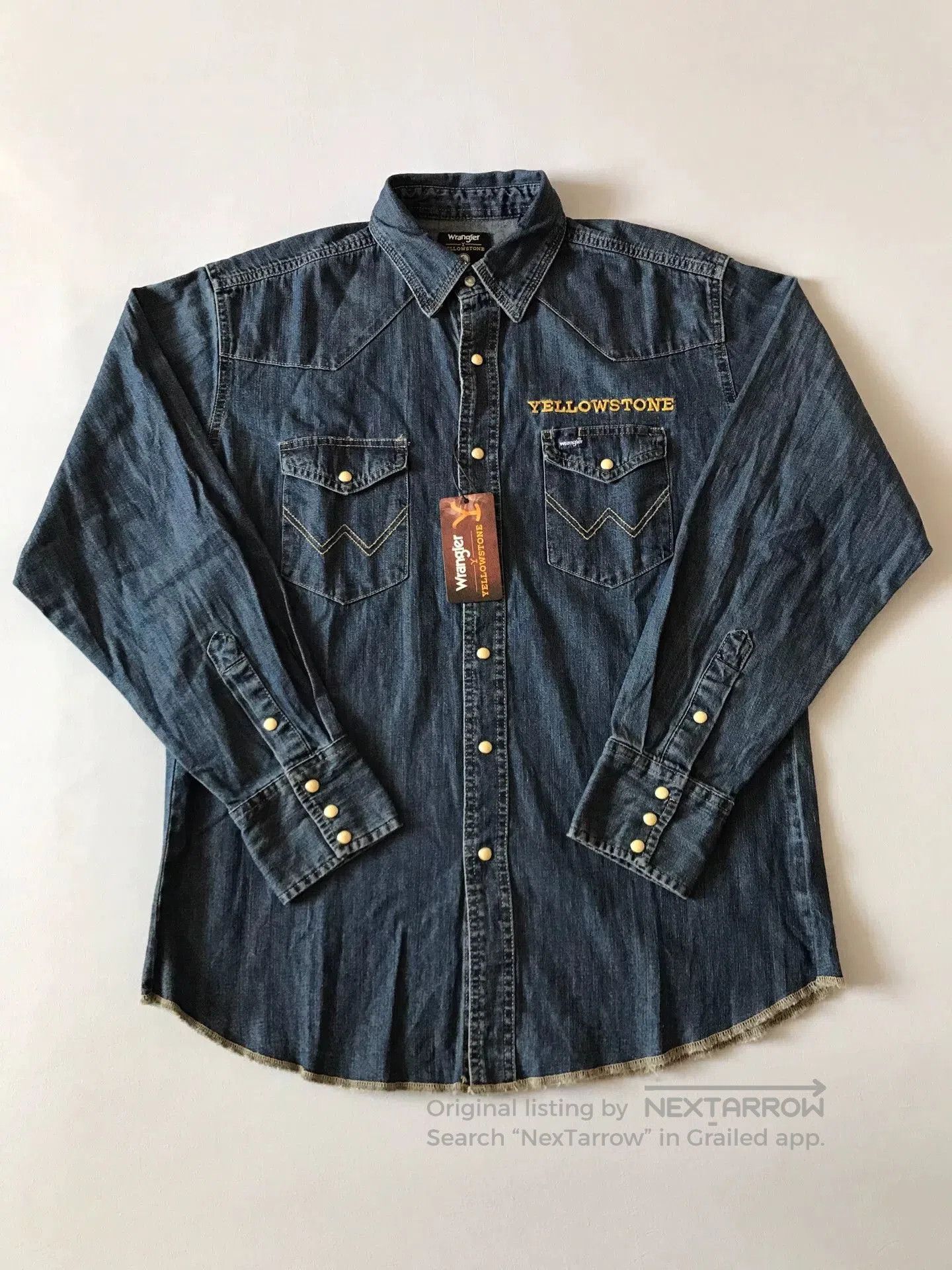 Wrangler Wrangler x Yellowstone Dutton Ranch Denim Shirt. Size US L / EU 52-54 / 3 - 1 Thumbnail