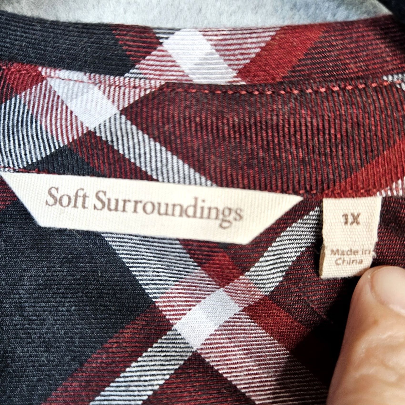 Soft Surroundings Soft Surroundings Button-Up Tunic Shirt 1X Plaid Multicolor Short Sleeve Womens V-Neck Fall Spring Summer Winter Size XL / US 12-14 / IT 48-50 - 3 Thumbnail