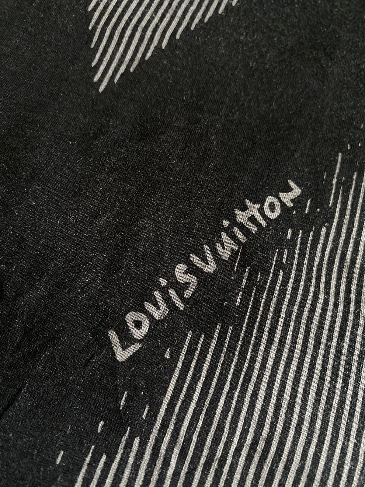 Louis Vuitton LV x Kim Jones FW’12 V-Logo Stripe Tee Size US XL / EU 56 / 4 - 4 Thumbnail