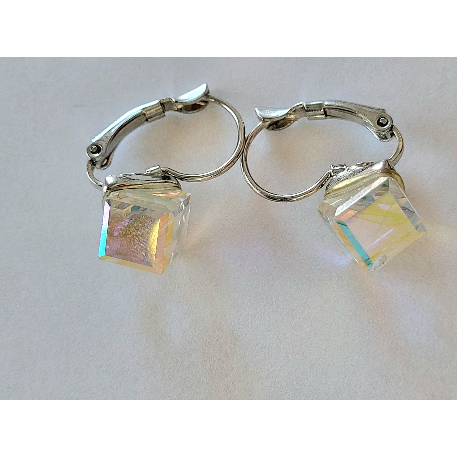 Other Aurora Borealis Crystal Pierced Earrings Size ONE SIZE - 2 Thumbnail