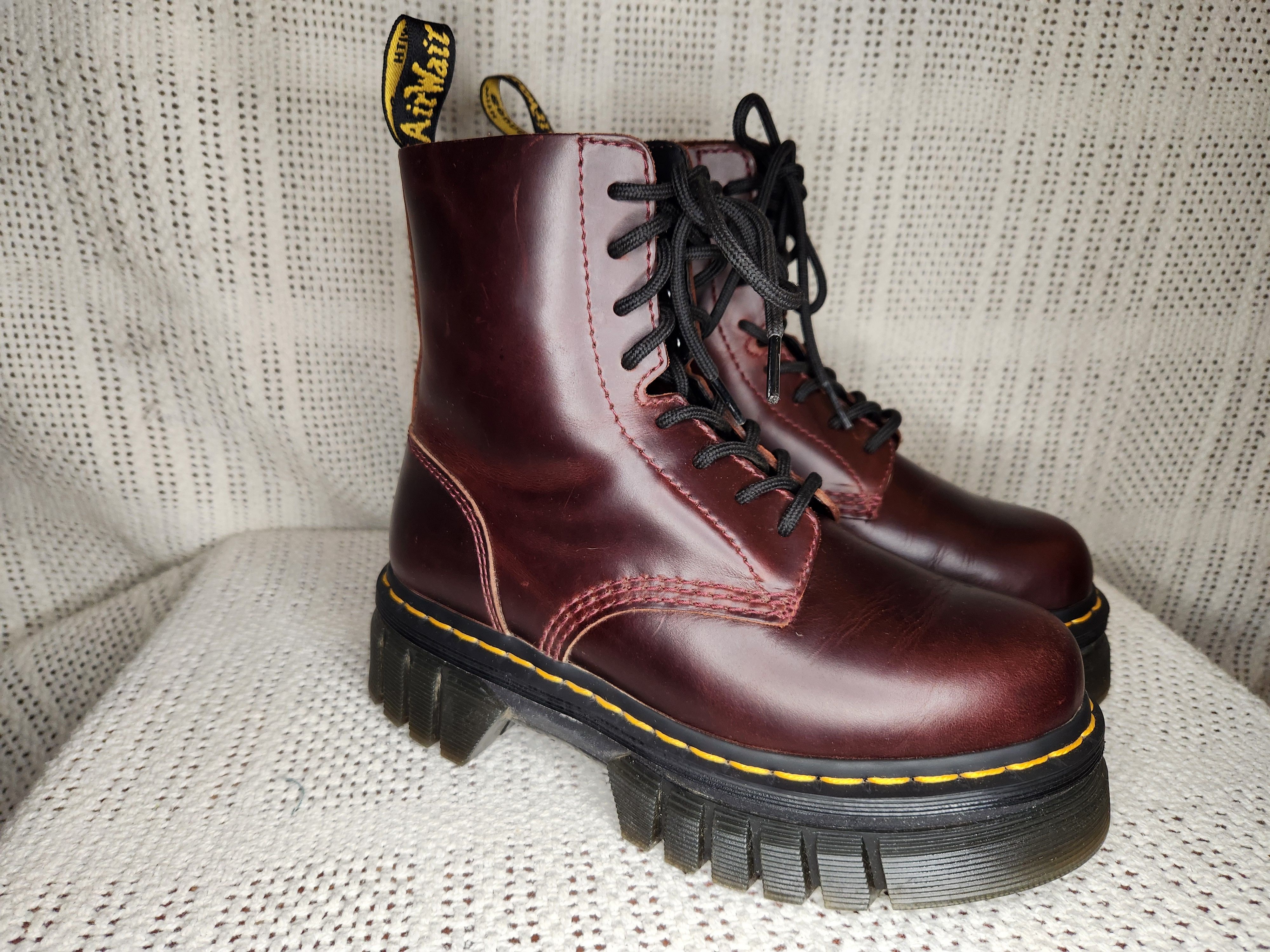 Dr. Martens AUDRICK 81 CHUNKY PLATFORM Size US 6 / IT 36 - 2 Thumbnail