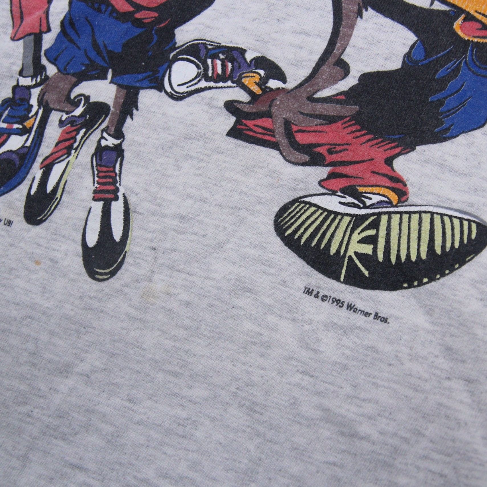 Vintage VINTAGE Looney Tunes Basketball T-Shirt Mens XL Gray 1995 Front/Back Graphic Shirt Size US XL / EU 56 / 4 - 5 Thumbnail