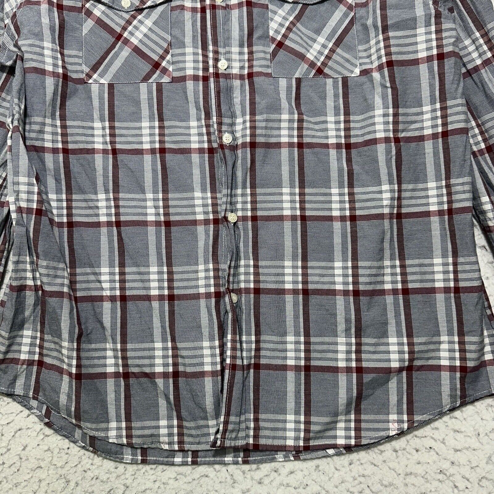 Sahara Club Sahara Club XL Button Down Pocket Dress Shirt Gray Red Plaid Size US XL / EU 56 / 4 - 6 Thumbnail