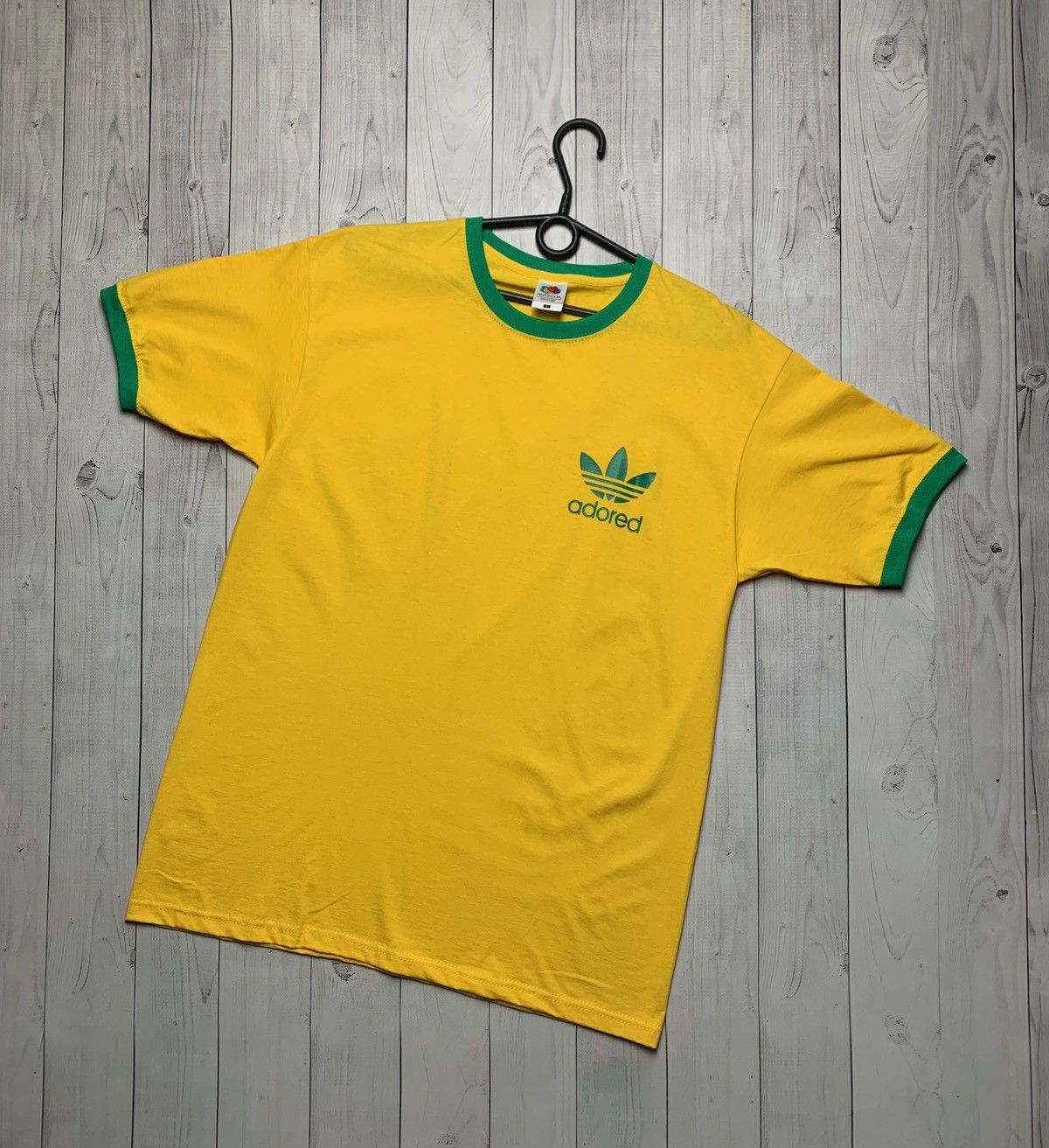 Band Tees × Vintage Vintage rock tee Adored yellow logo size L like adidas Size US L / EU 52-54 / 3 - 1 Thumbnail