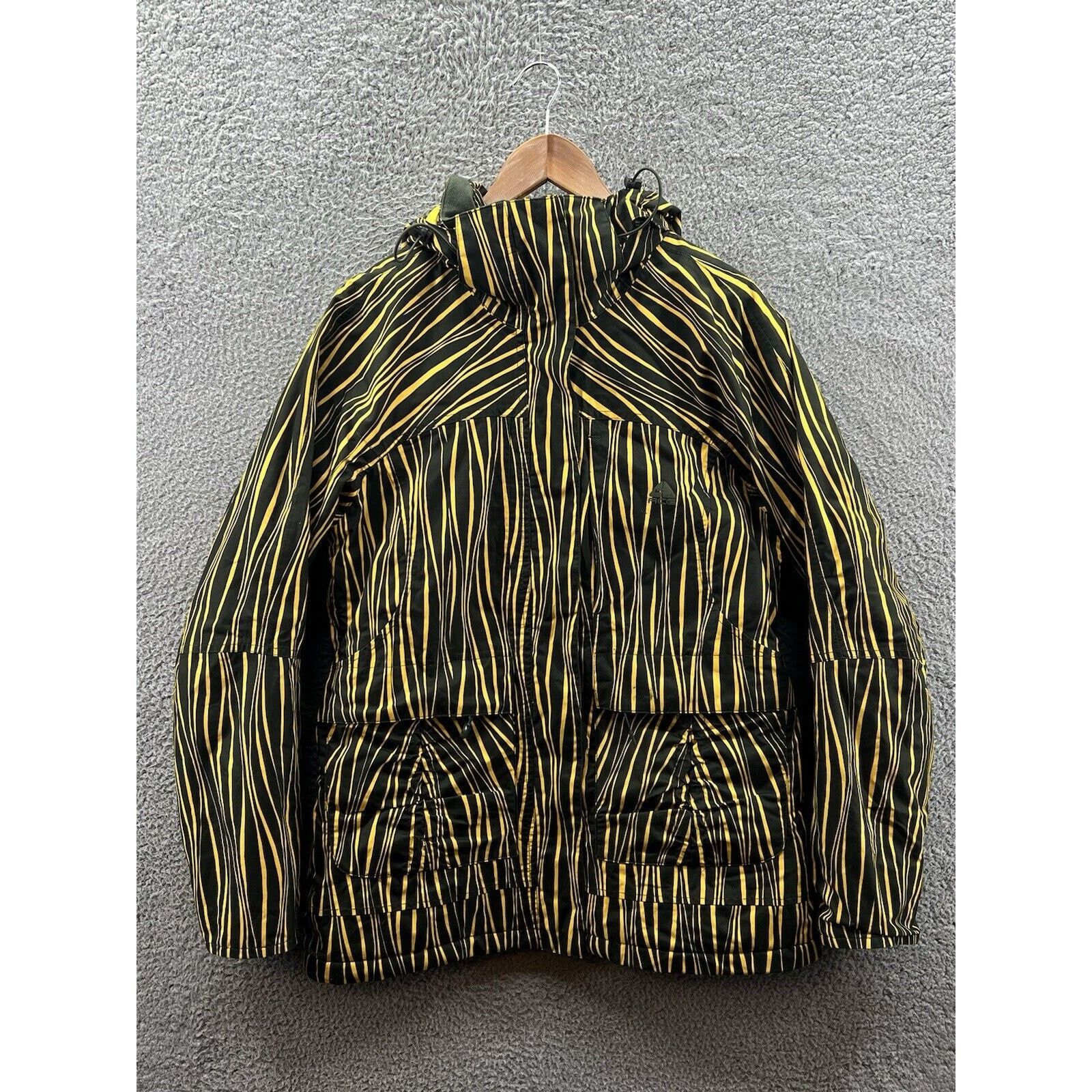 Nike ACG Nike ACG Ski Outer Layer 3 Jacket Green Yellow Womens Medium Size M / US 6-8 / IT 42-44 - 1 Thumbnail