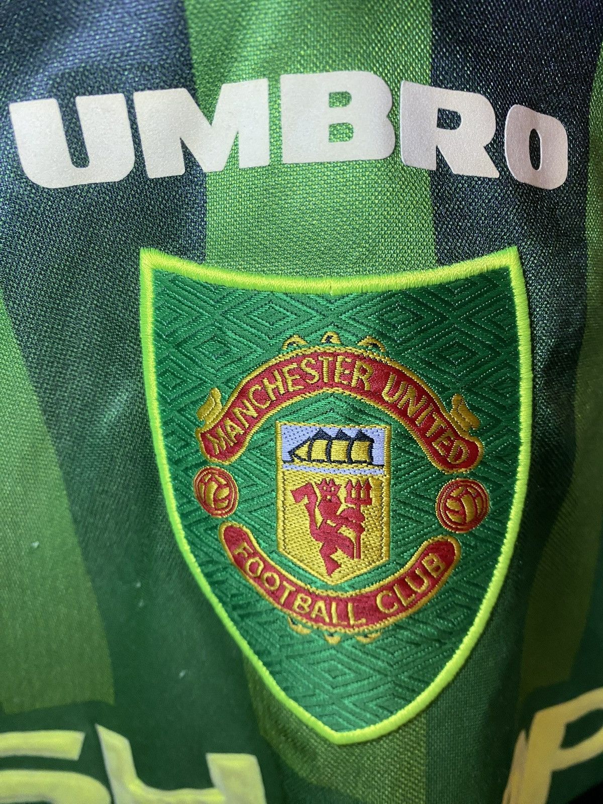Umbro Rare vintage 1997-98 ManchesterUnited ChampionsLeague jersey Size US XL / EU 56 / 4 - 6 Thumbnail