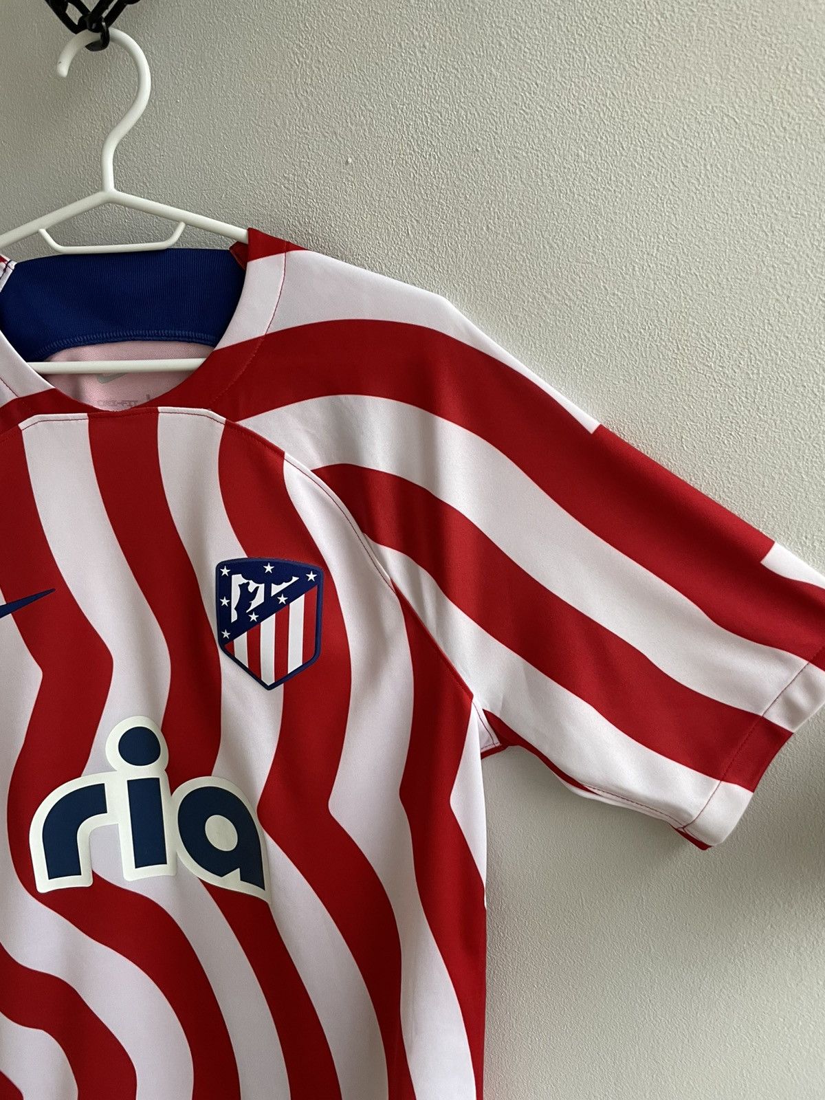 Nike Atletico Madrid 2023 2024 Home Shirt Football Soccer Jersey Size US M / EU 48-50 / 2 - 4 Thumbnail