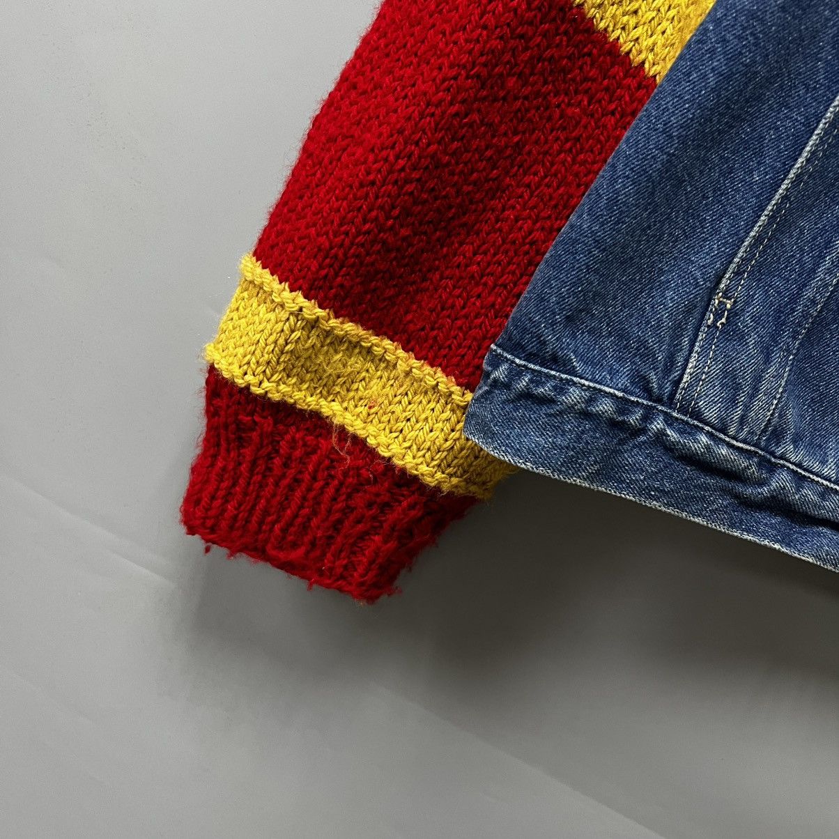 Marlboro × Vintage Vintage Marlboro Denim Jacket with sweater sleeve y2k Size US XL / EU 56 / 4 - 4 Thumbnail
