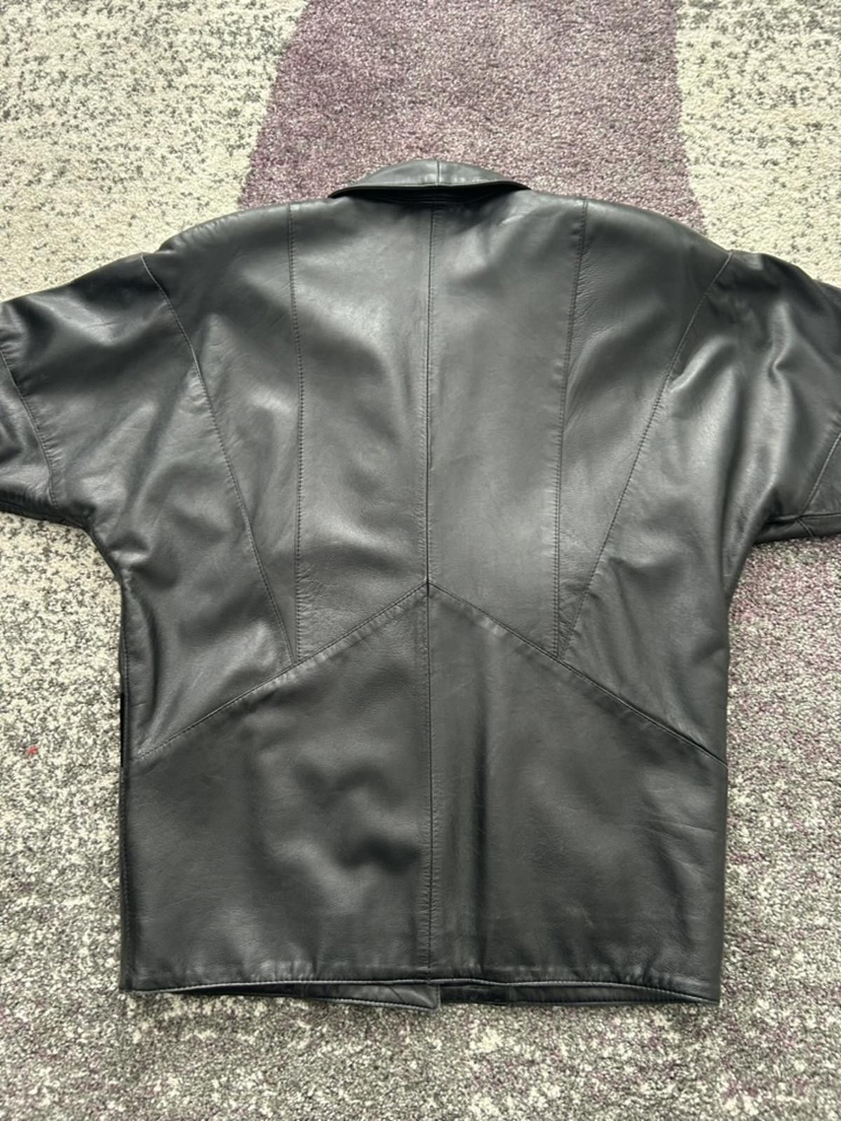 Unknown London Vintage Women's Black Leather and Suede Jacket with Bird App Size M / US 6-8 / IT 42-44 - 7 Thumbnail