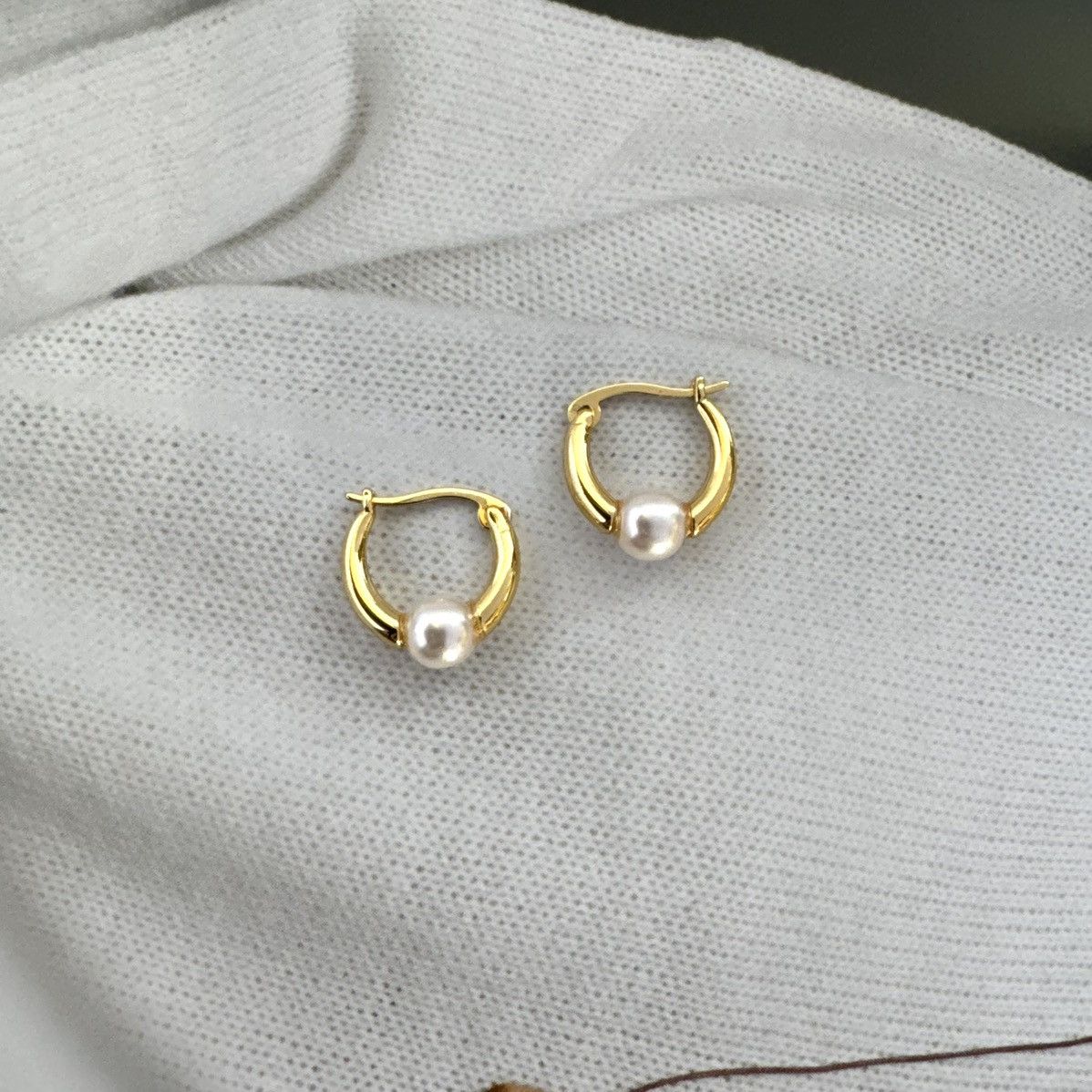 Other White Pearl Gold Hoop Earrings for Women,Pearl Earrings Size ONE SIZE - 3 Thumbnail