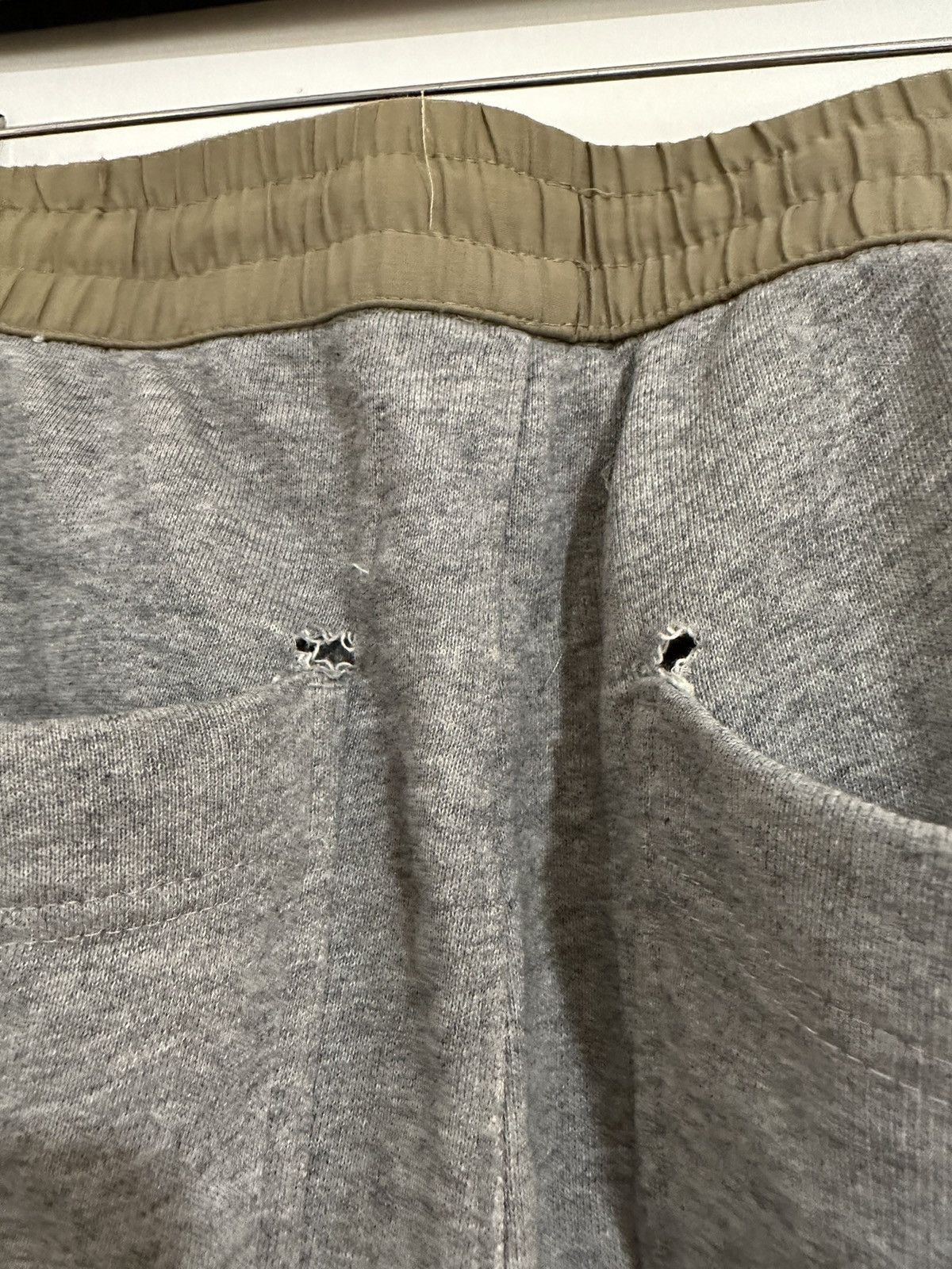 Essentials × FOG × Fear of God FOG essentials OG sweatpants Size US 34 / EU 50 - 7 Thumbnail