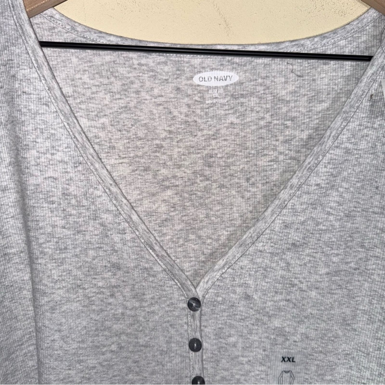 Old Navy NWT OLD NAVY ribbed plus size Henley long sleeve shirt XXL Size XXL / US 16-18 / IT 52-54 - 2 Thumbnail